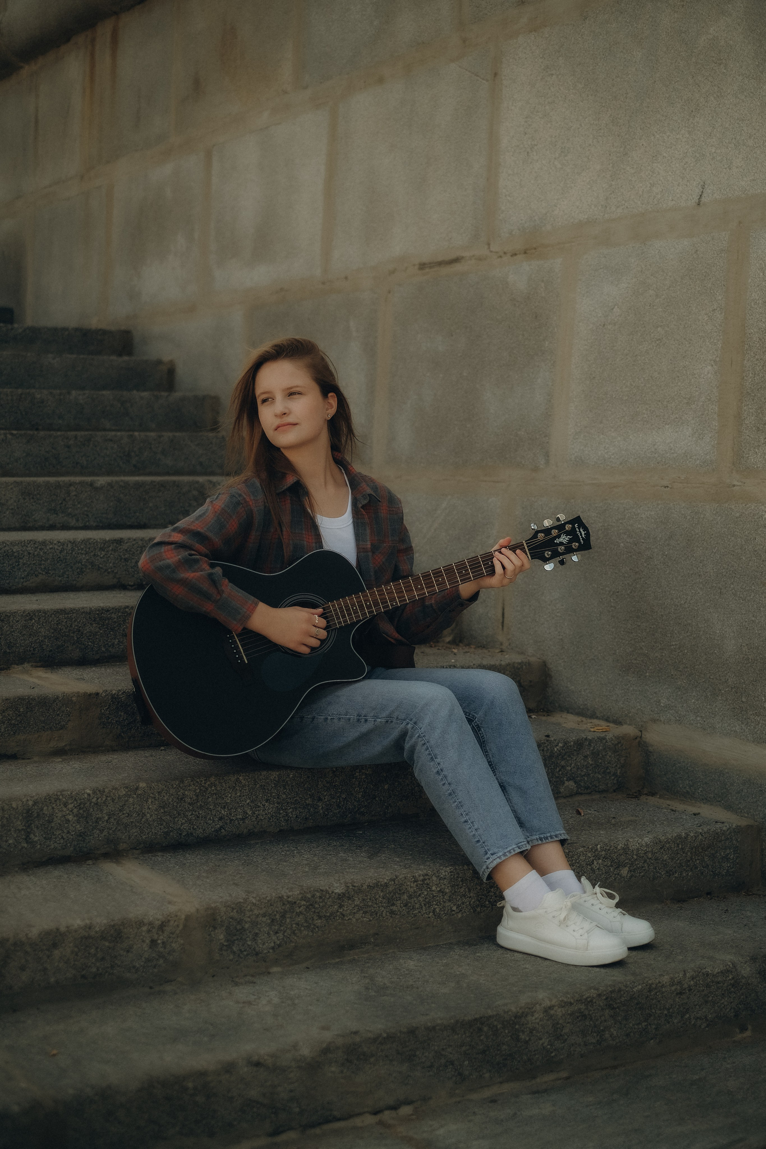 Девушка с гитарой. Свадебный и семейный фотограф в Москве Инника Кетлер