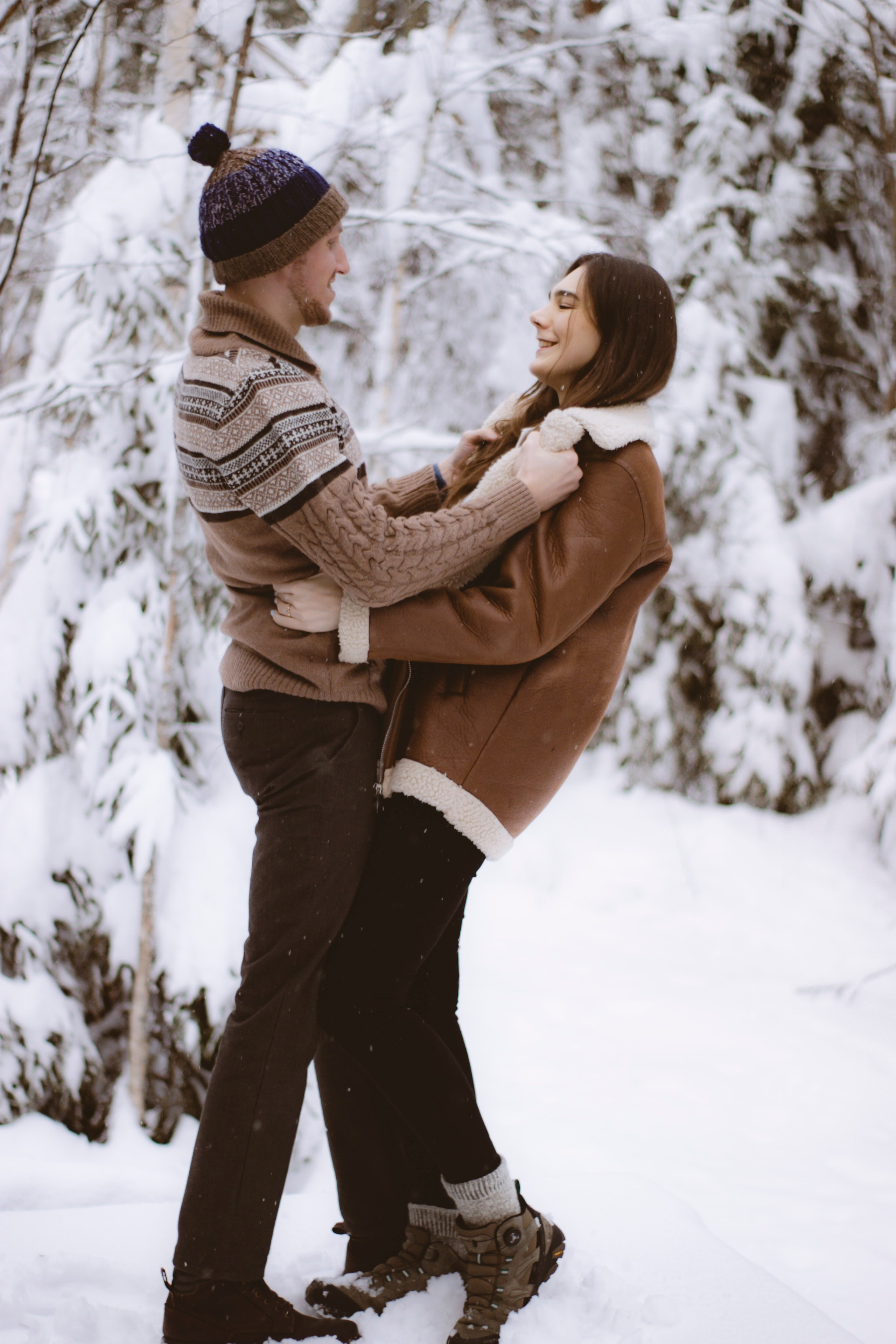 фотоссесия с парнем. Лавстори фотоссесия Петрозаводск. Зимняя фотосессия.  Новогодняя фотосессия.