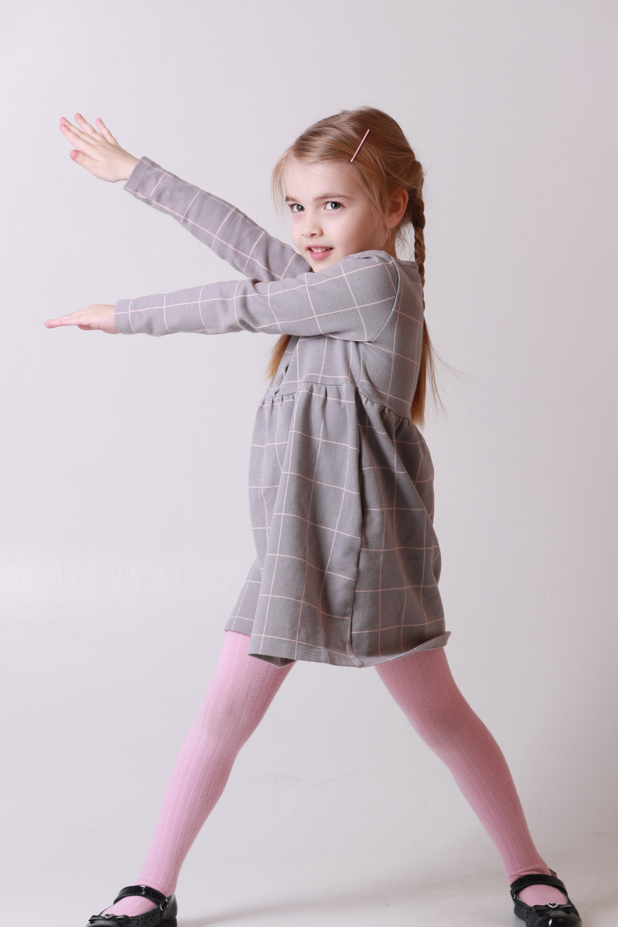 Юная актриса Верона Зверева. Портфолио актрисы. Профессиональный фотограф Алена Александрова