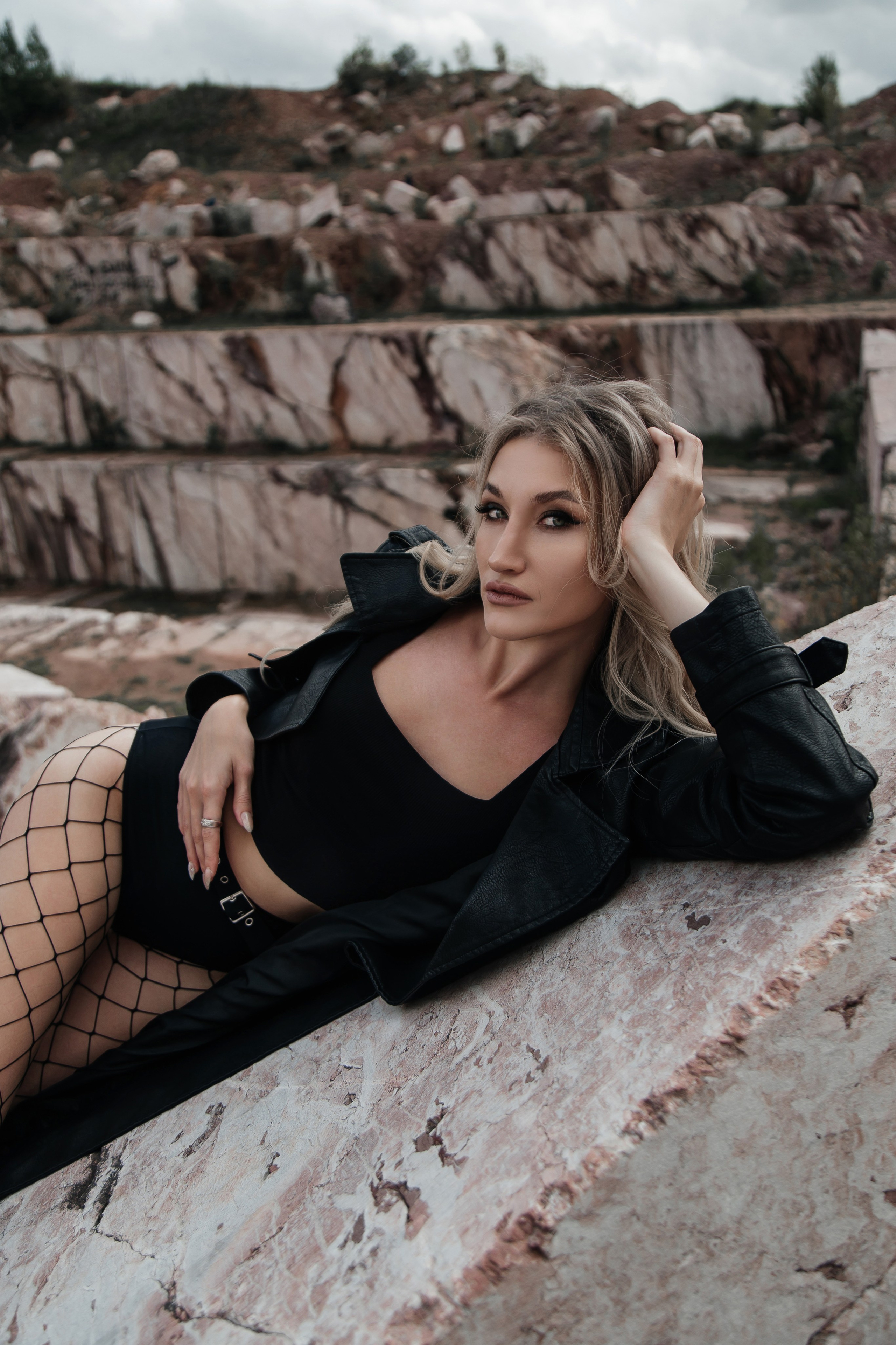 ФОТОСЕССИЯ КО ДНЮ РОЖДЕНИЯ НА МРАМОРНОМ КАРЬЕРЕ. Фотограф в Киселёвске Татьяна Трухалева