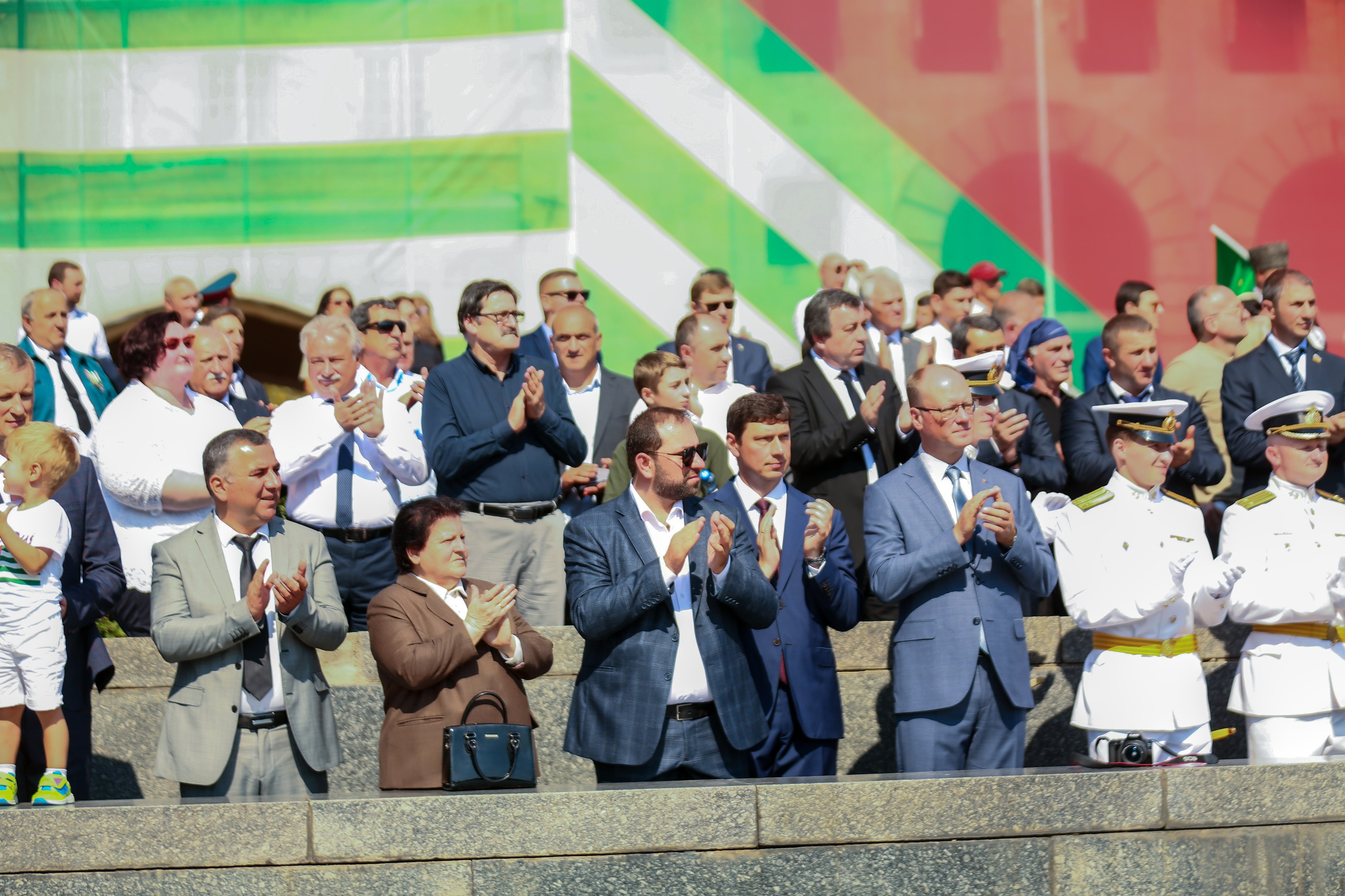 30-летие Дня Победы и Независимости Абхазии. Свадебный и семейный фотограф в Абхазии Эля Цишба