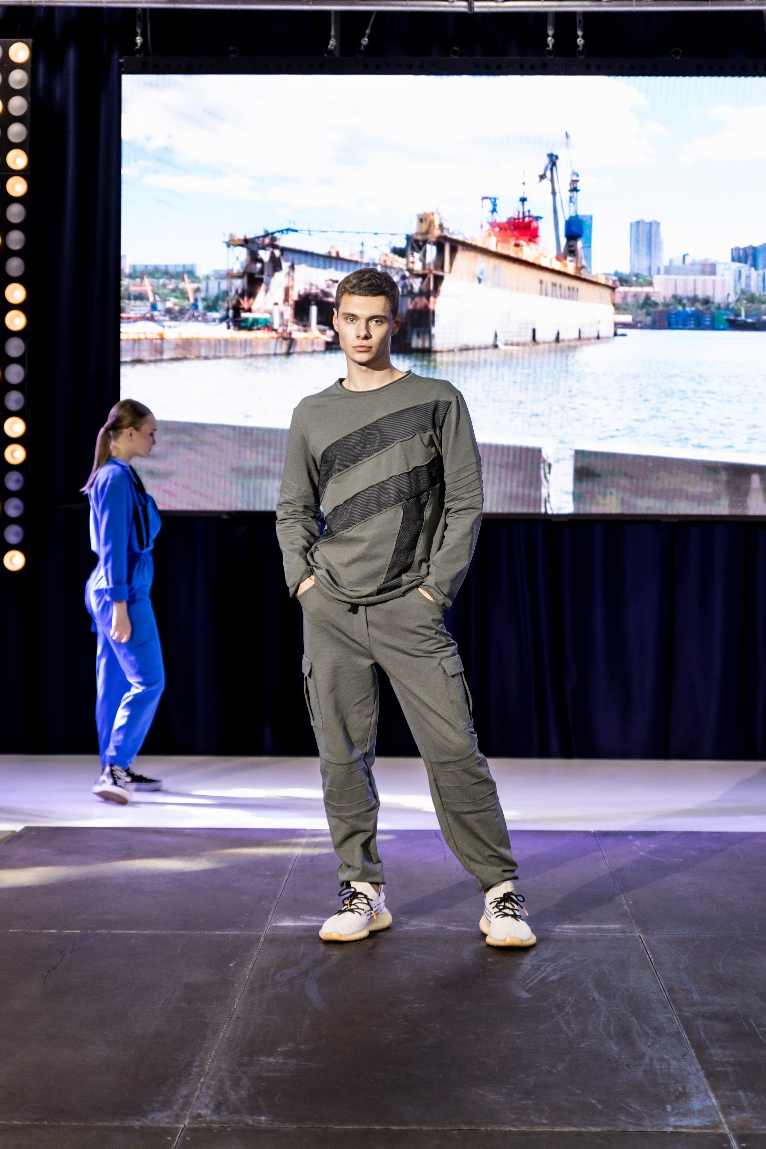 Модное шоу «Fashion V»