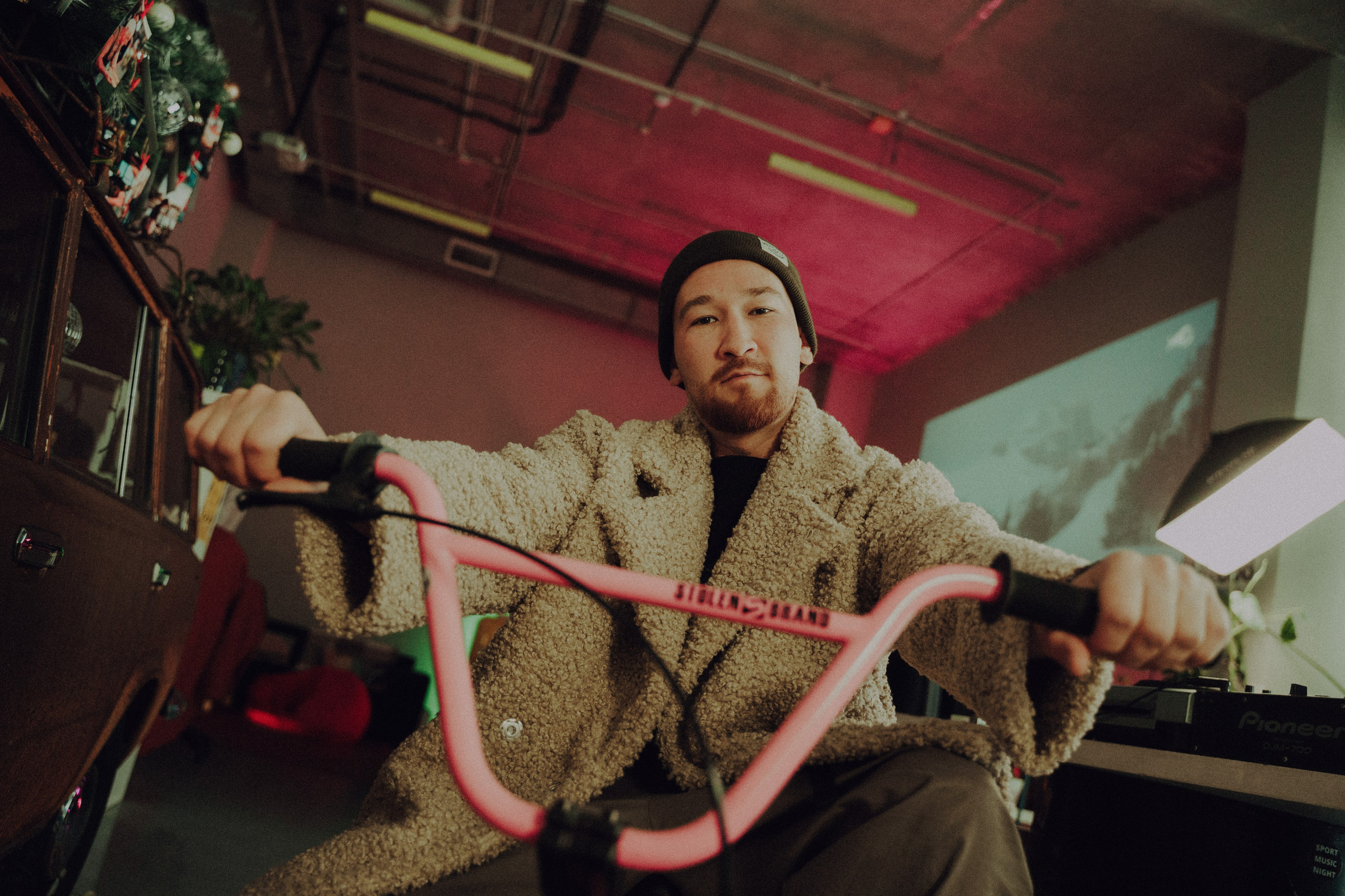 Anima / Бренд одежды из Казахстана. Саша Копылов, фотограф в Казани