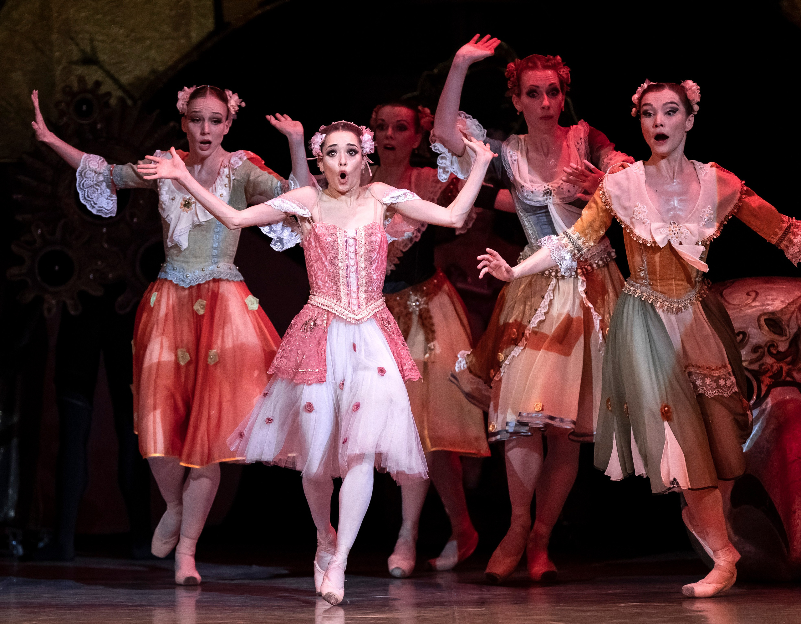 Коппелия. Балет Наталии Касаткиной и Владимира Василёва. Балетный фотограф Москва Майоров Николай