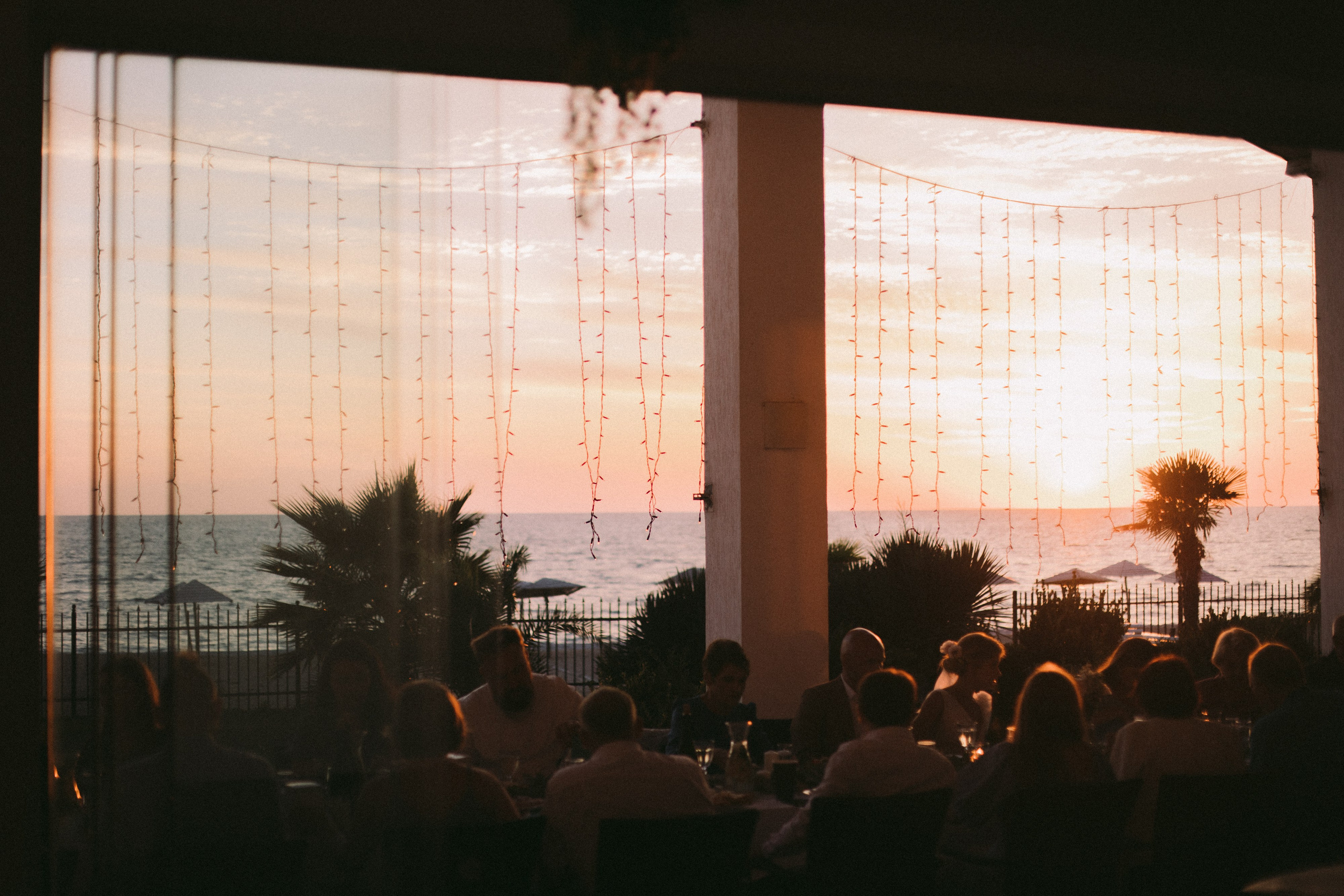 Свадьба на вилле на берегу Черного моря. Свадебный, репортажный и портретный фотограф Сочи, Краснодар. Александра Зайцева