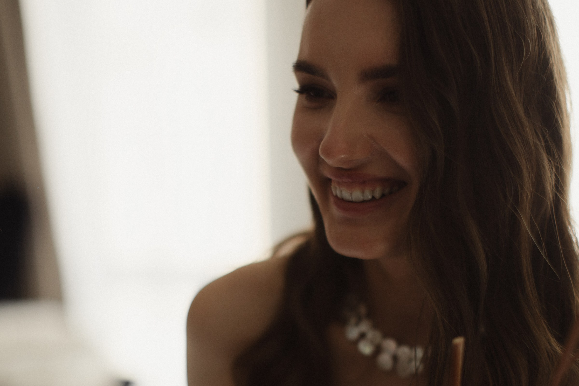 Собираемся на свадьбу вместе с фотосессией для двоих на утренние сборы. Свадебный, репортажный и портретный фотограф Сочи, Краснодар. Александра Зайцева