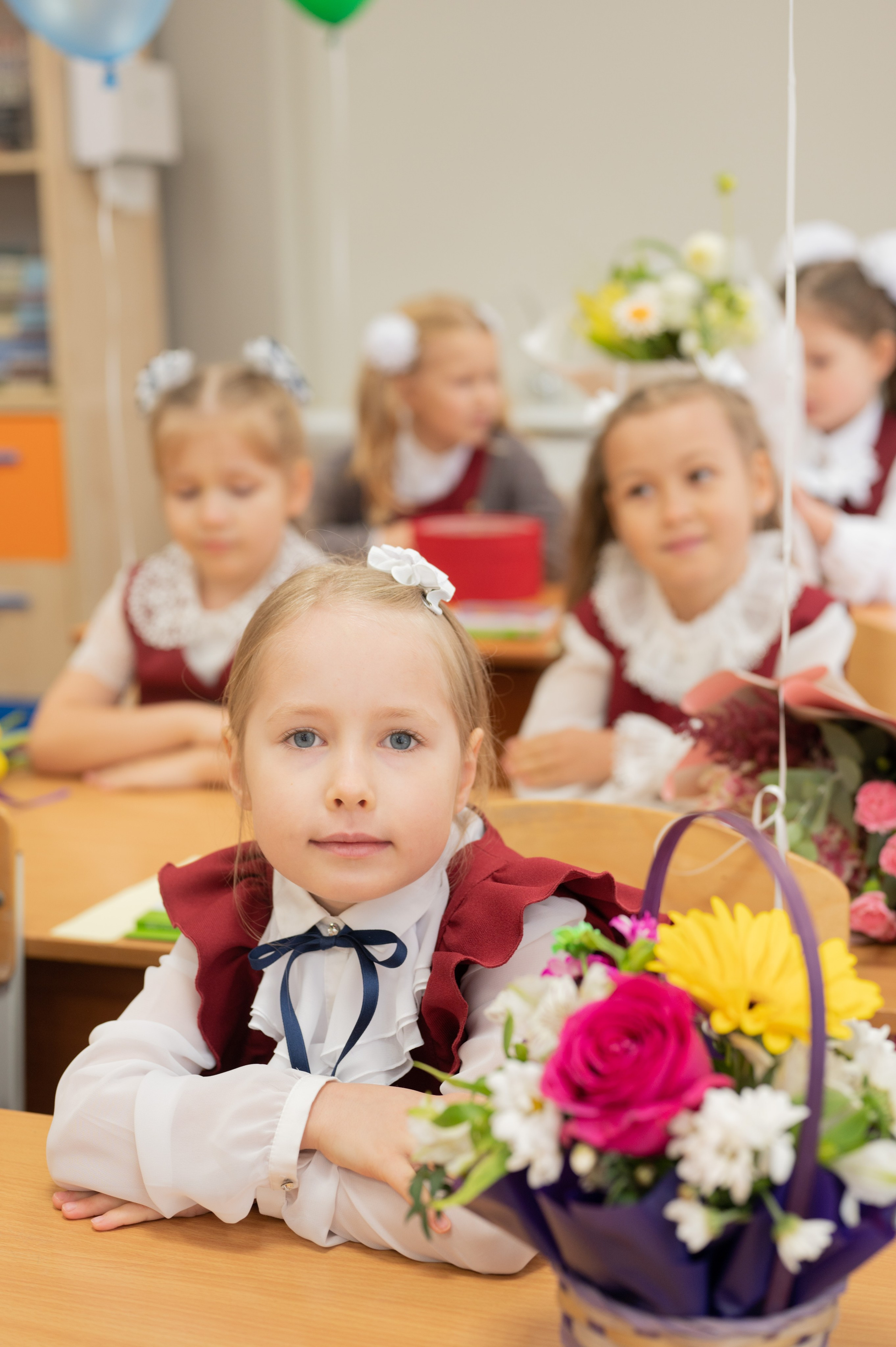 1 сентября 1 К 16 гимназия репортаж, линейка +в классе. Фотограф новорожденных, семейный детский в Тюмени Татьяна Морозова