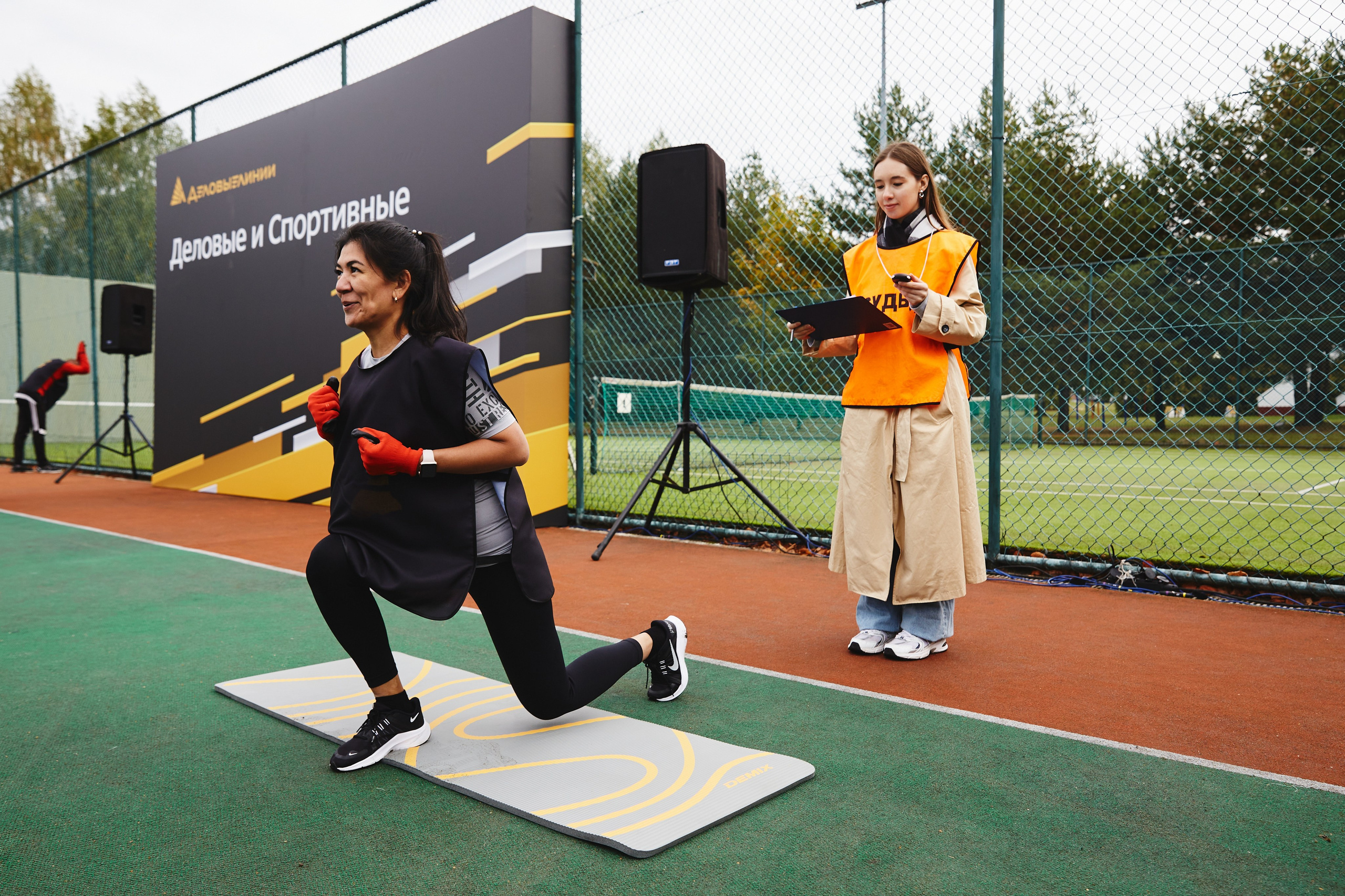 Фотограф на тимбилдинг: спортивное командообразование за городом. КонТайм: профессиональная съемка для организаций