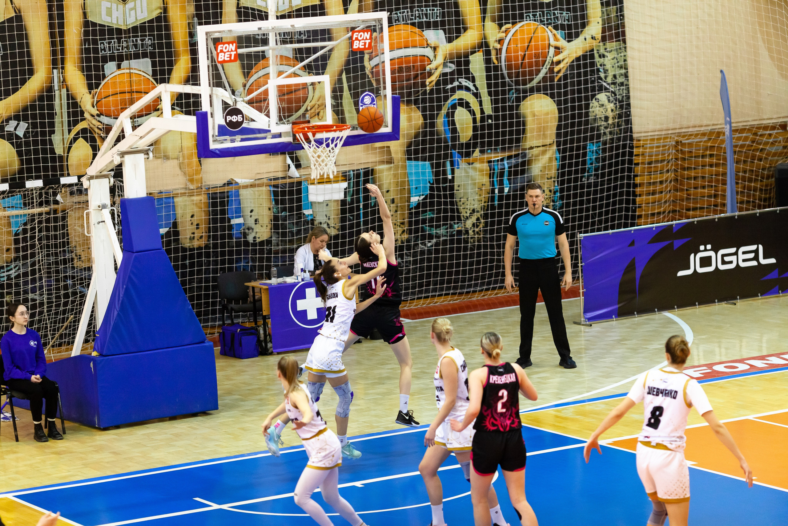 ЧГУ-Атланта — Ростов-ЮФУ / 1 игра. Фотография