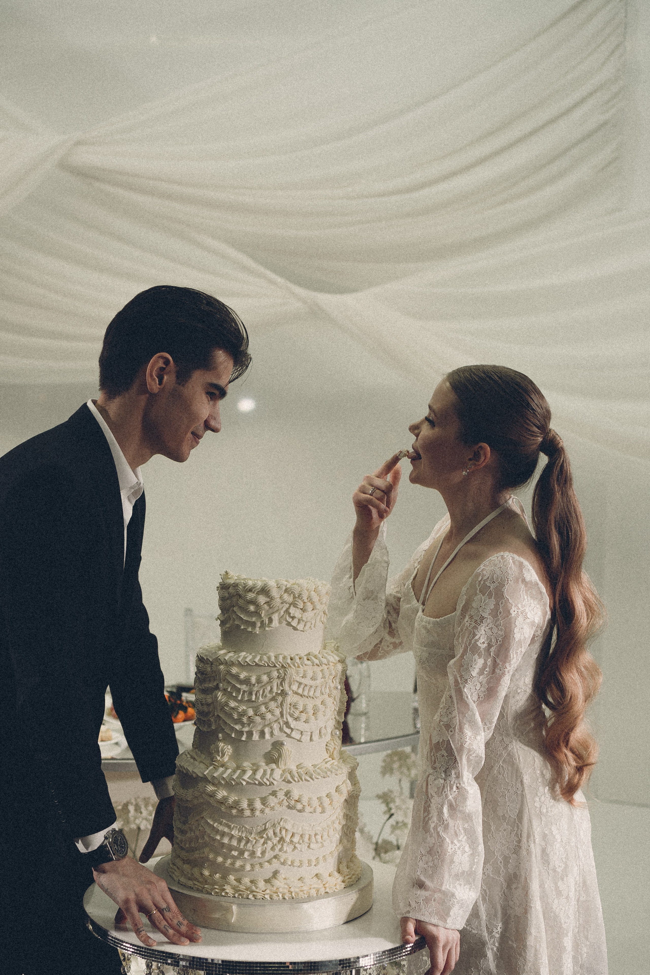 СВАДЕБНАЯ СЬЕМКА В ОТЕЛЕ В СИБИРИ. Профессиональный фотограф, Санкт-Петербург — Виктория Богомолова