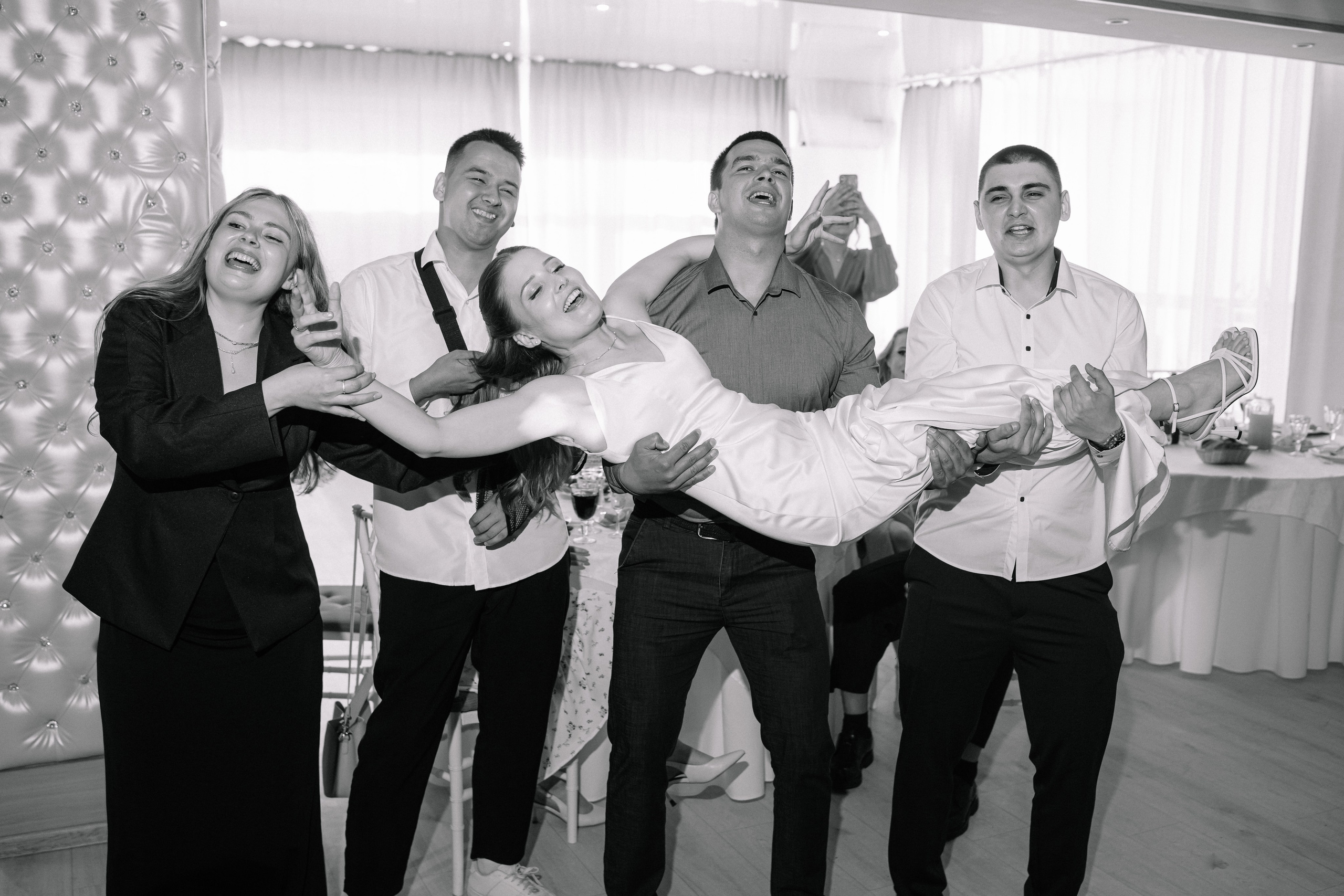 Анастасия и Роман — банкет Времена года. Репортажный (Event) фотограф в Барнауле | Даниил Маркин | Качество и вайб