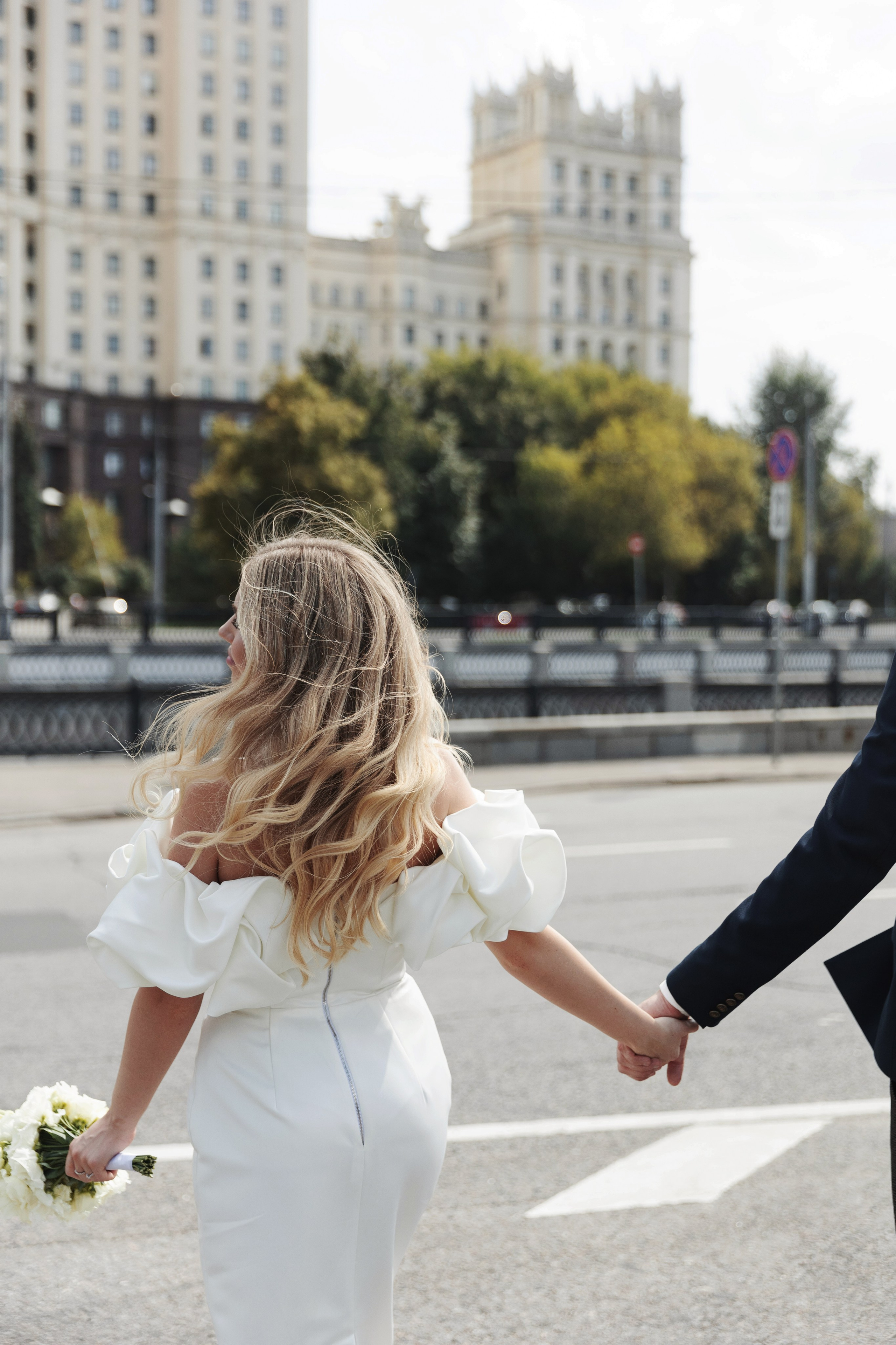 Свадебная фотосессия на Котельнической набережной и в парке Царицыно, Роспись в Шипиловском ЗАГСе. Свадебный фотограф Москва Анастасия Храмова
