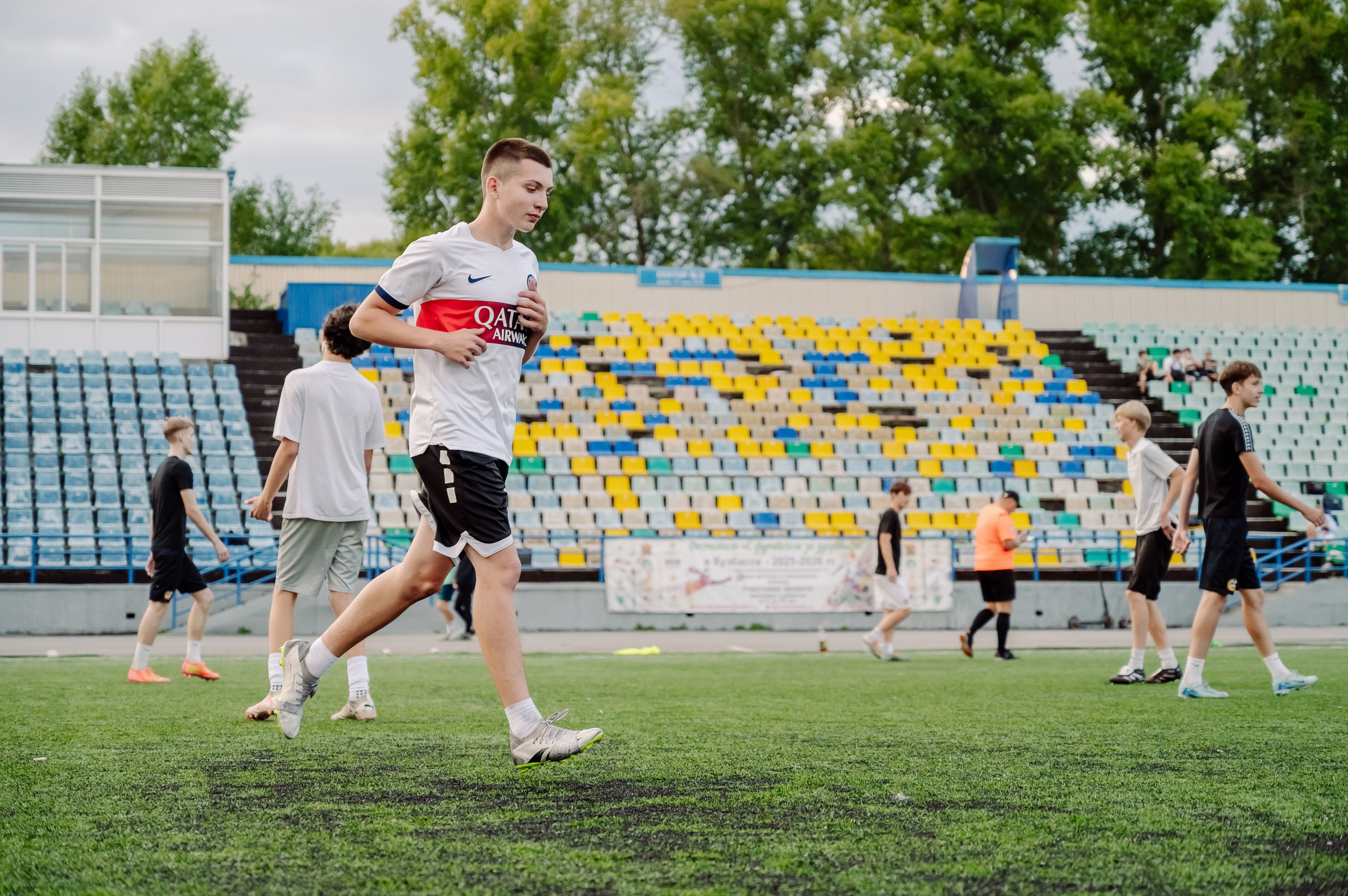 Футбол в Шахтёре 08.2025. Детский фотограф, семейный фотограф и репортажи в Кемерово