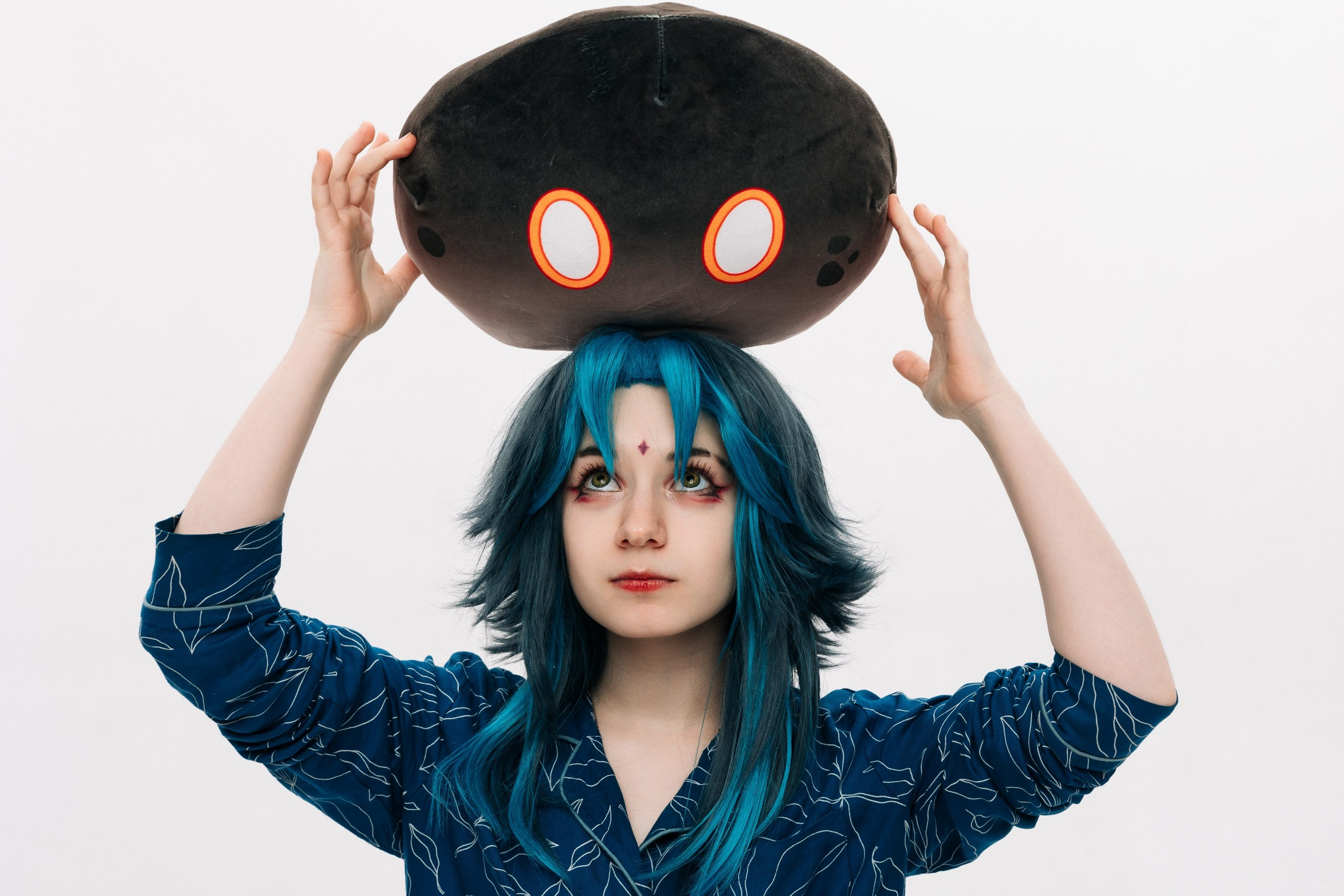 Genshin Impact пижамная съёмка студия. Flint — photographer