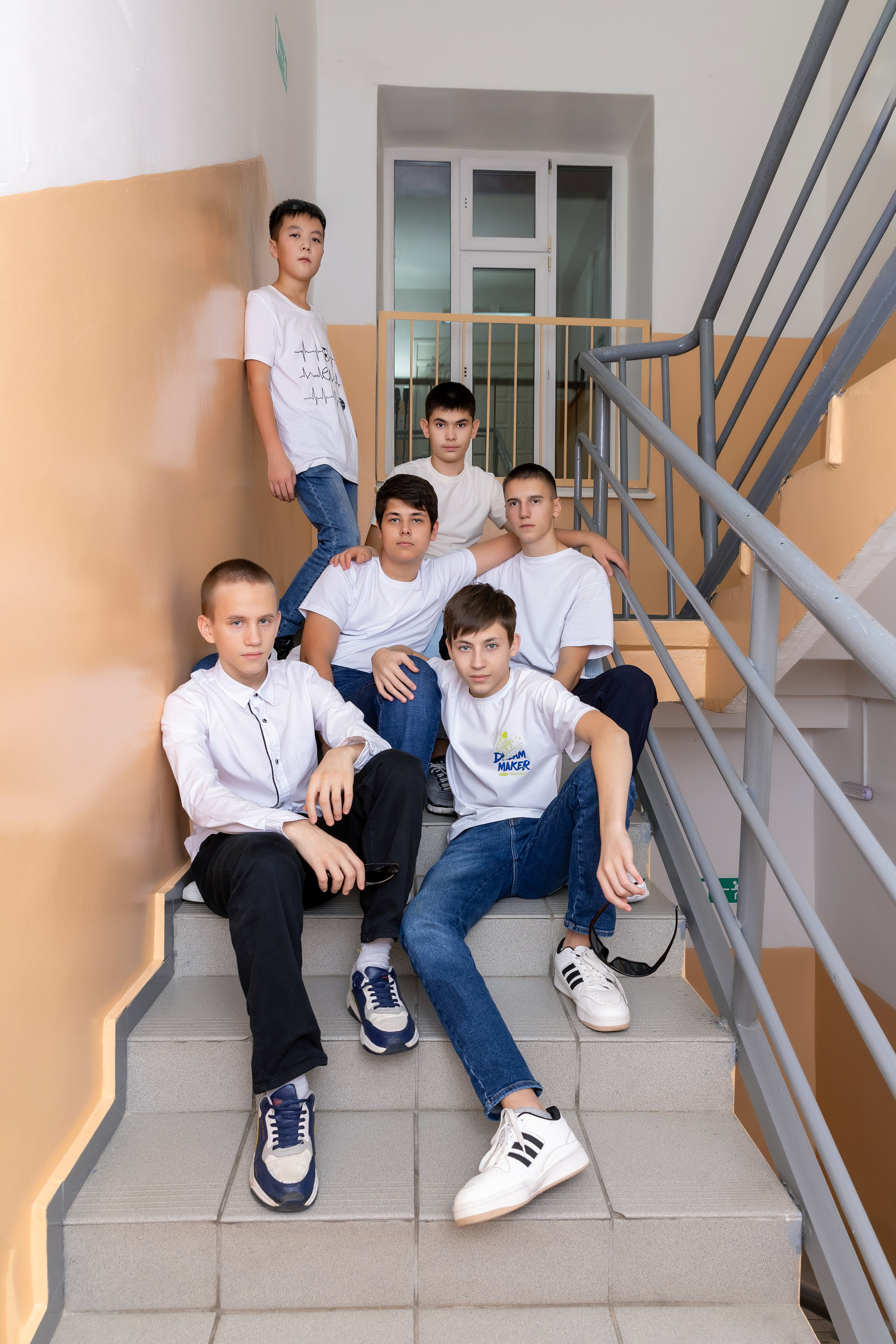 Примеры фото СТАРШИЕ КЛАССЫ. Фотограф Радужный ХМАО, Школьный фотограф, семейный фотограф, выпускной альбом