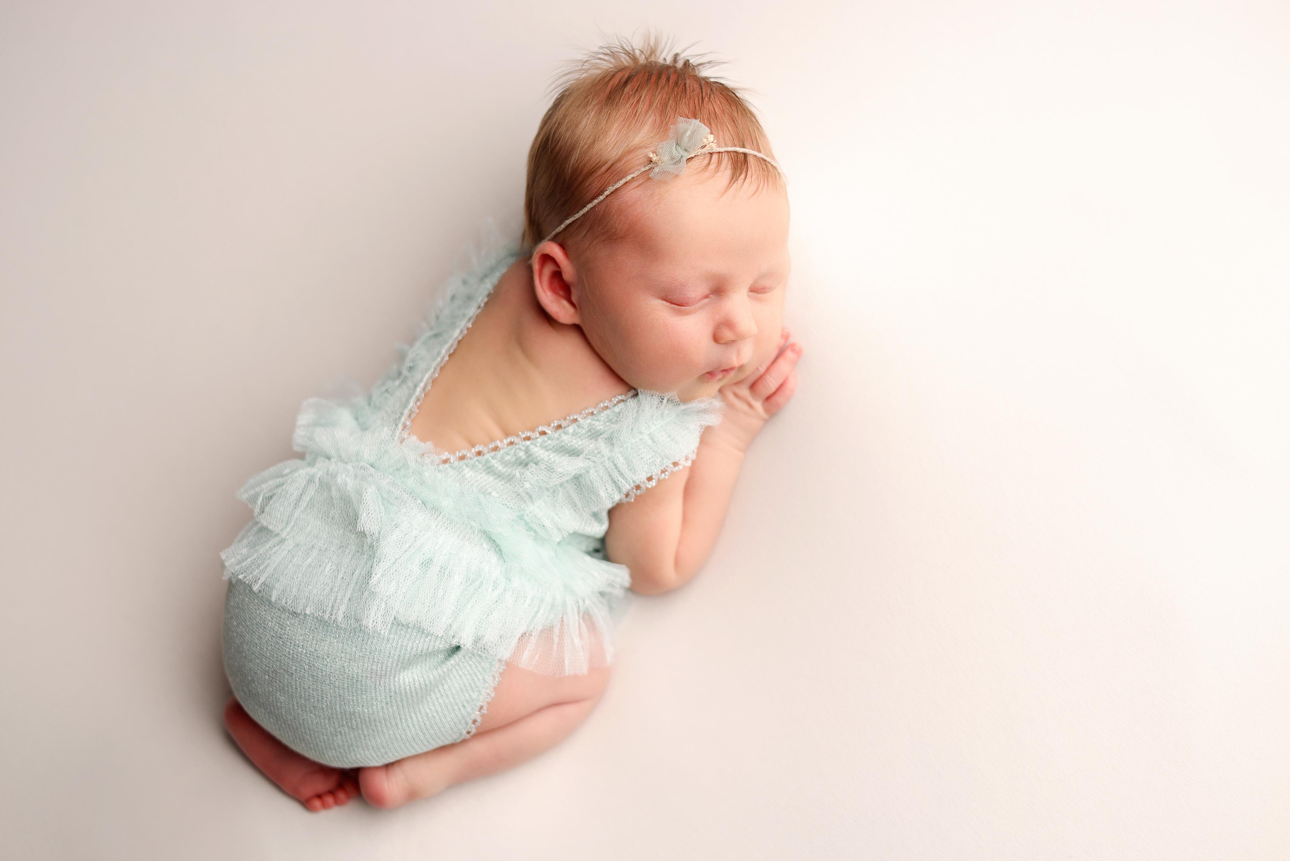 Ньюборн съемка Виктории, Максимальный пакет. Фотограф новорожденных Москва. Ньюборн фотограф Москва