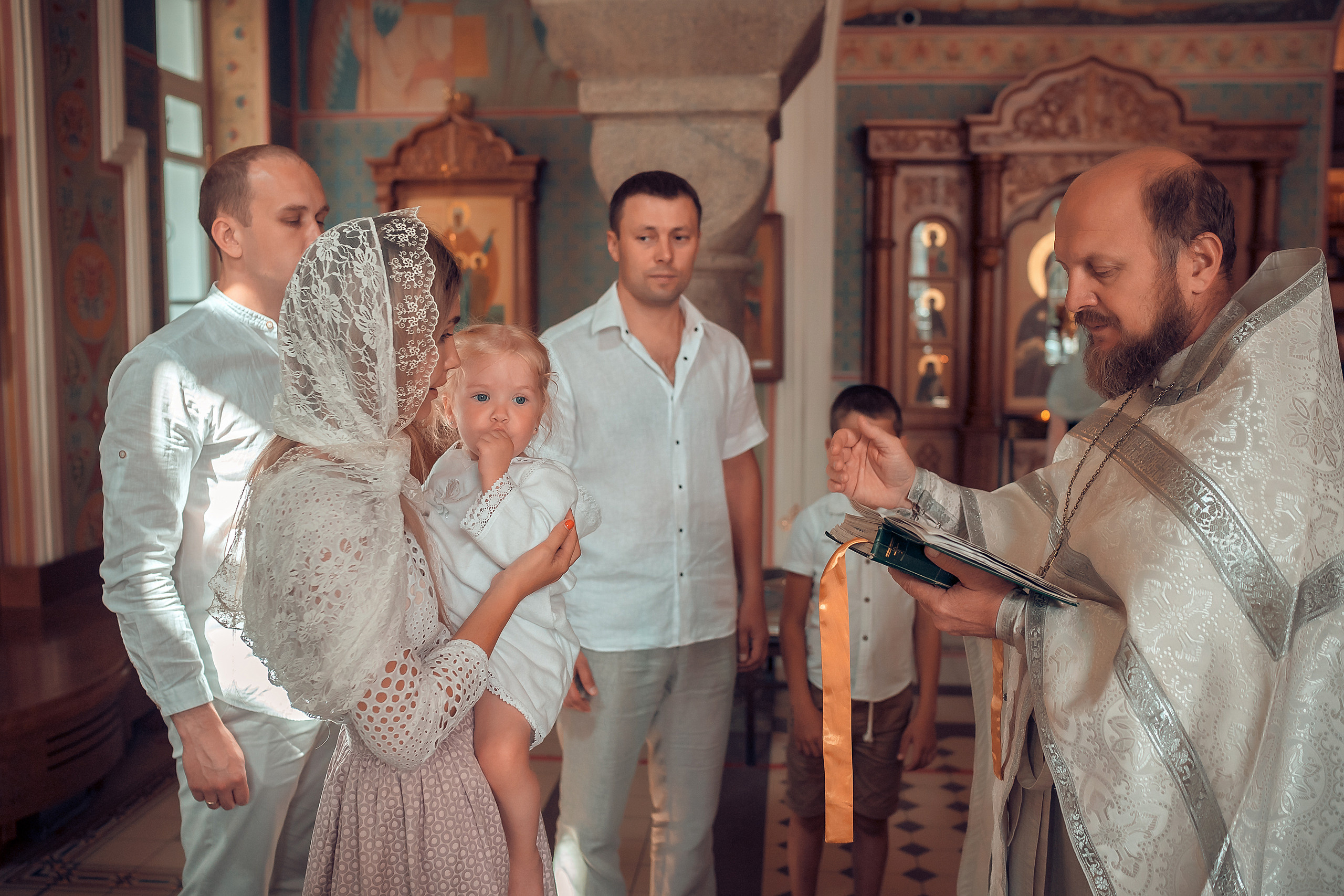 Крещение Весты Храм Иоанна Предтечи. Фотограф на Крещение и Венчание в Красноярске Рамазанова Юлия