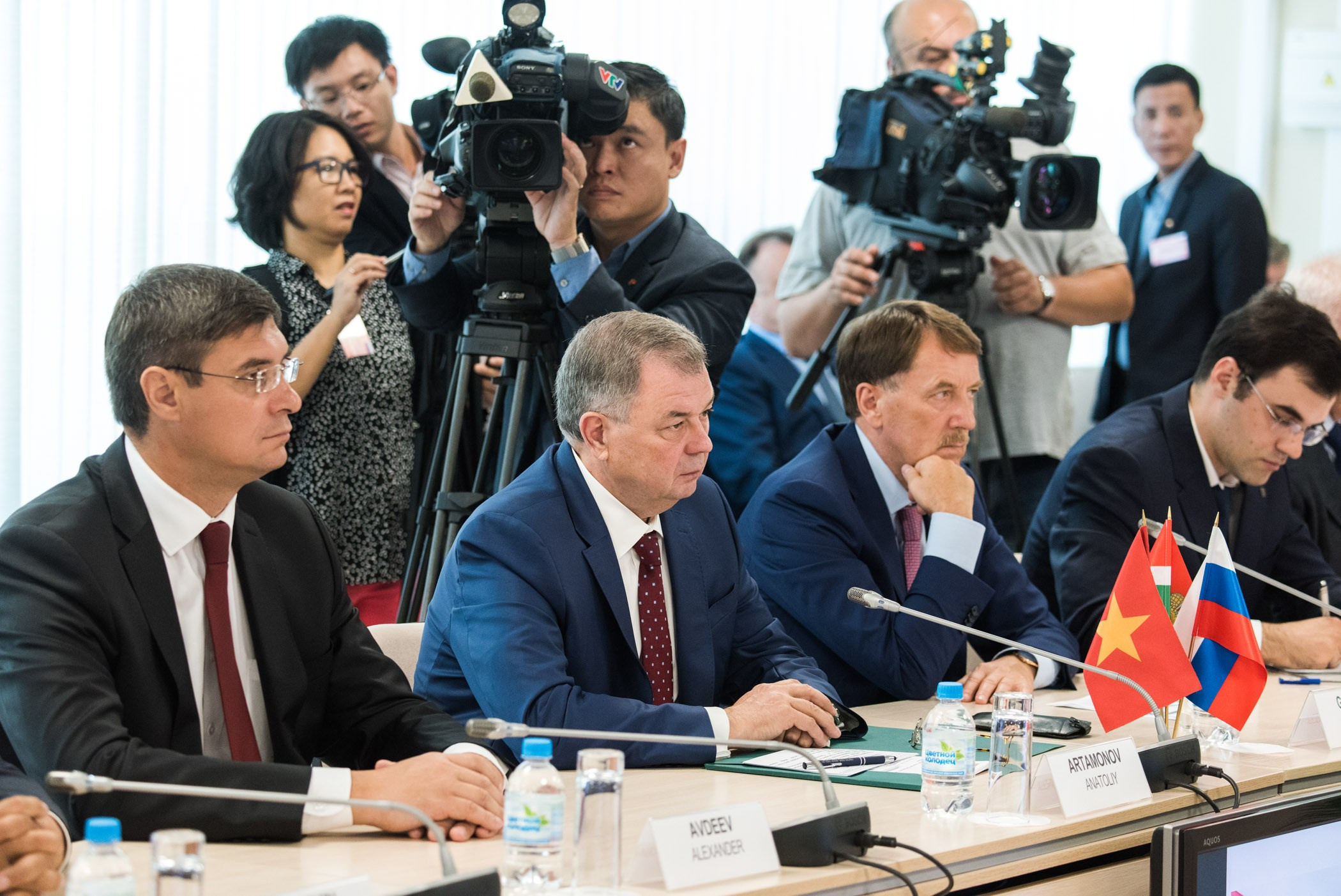 Закладка 1-го камня молокозавода вьетнамской компании «TH». Промышленный и репортажный фотограф в Калуге Игорь Малеев