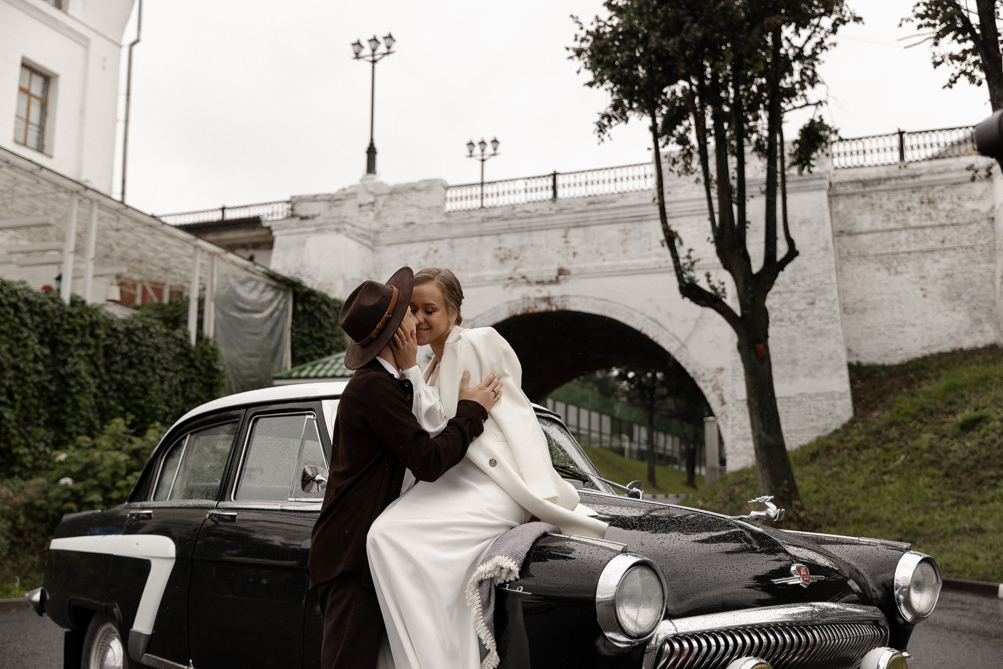 Фон ДОЖДЯ. Свадебный фотограф Ярославль, Рыбинск