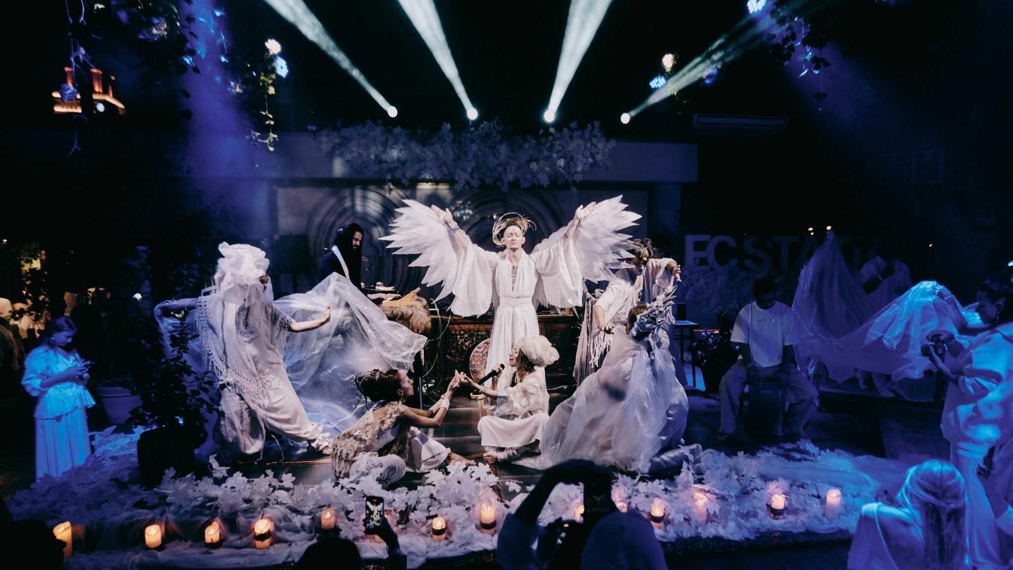 Ecstatic White Flame. Фотограф Аннё| Москва