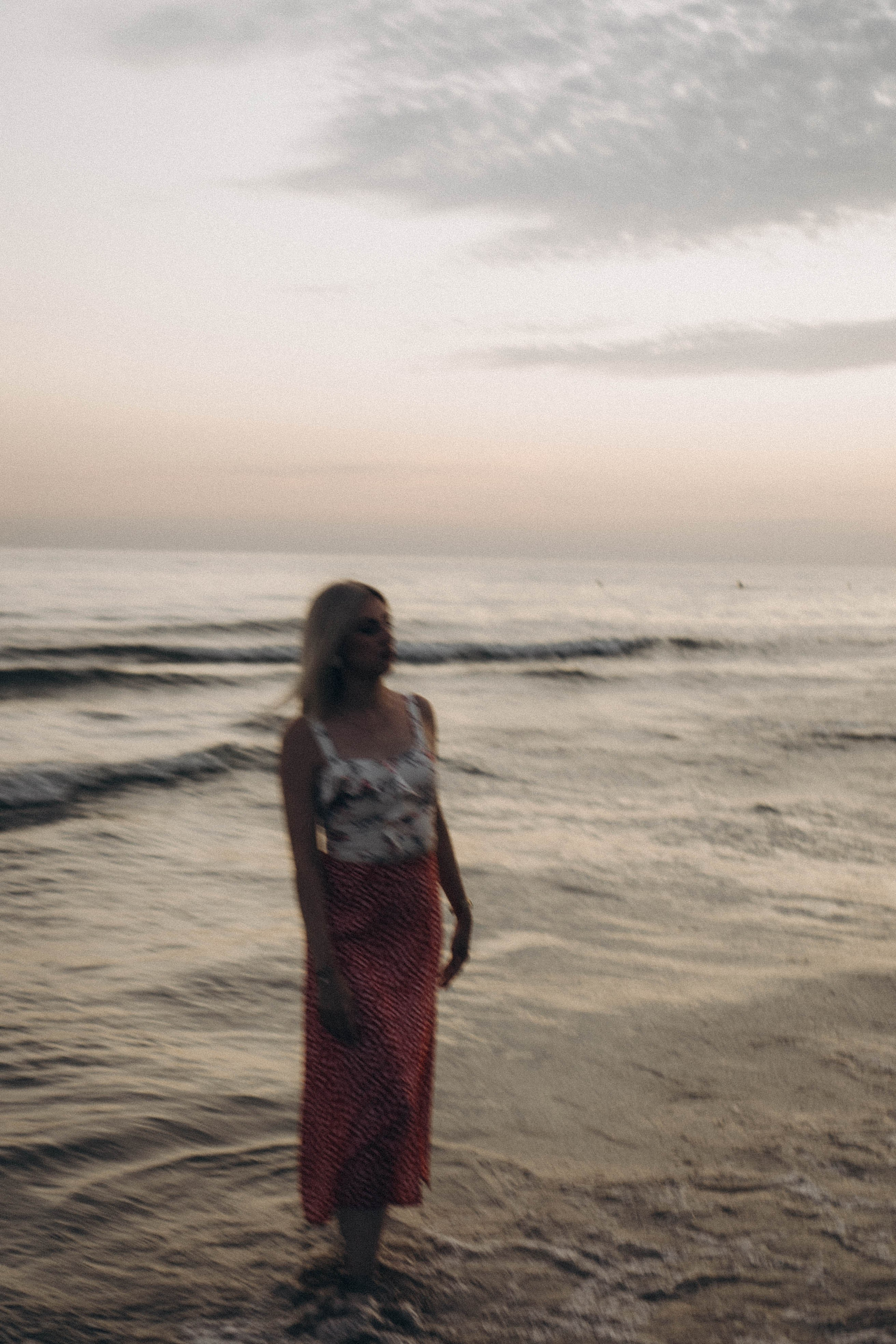 Июльский вечер на берегу черного моря. Профессиональный фотограф, Санкт-Петербург — Виктория Богомолова