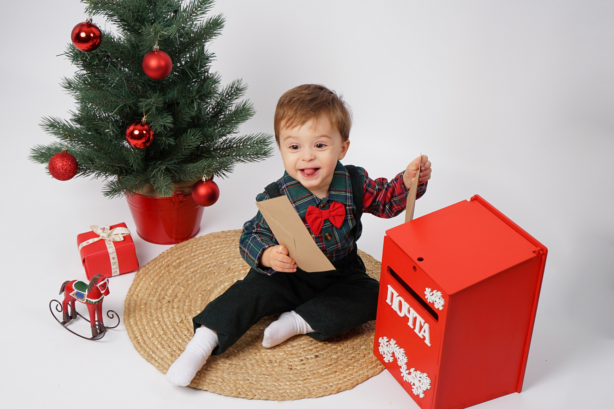 Новогдняя светлая. Студия детской фотографии