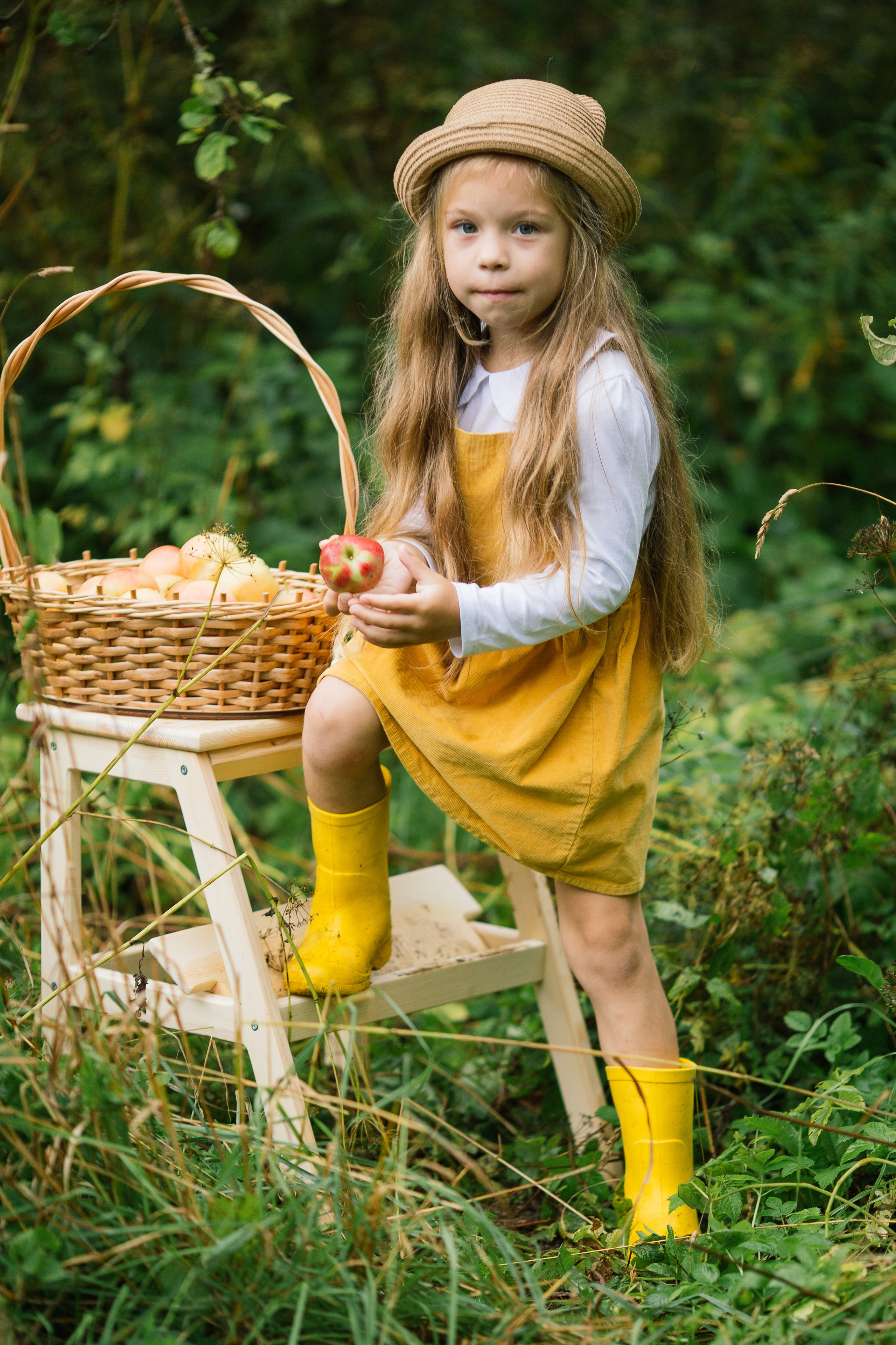 Яблочный фотодень. Семейный фотограф Толстикова Кристина