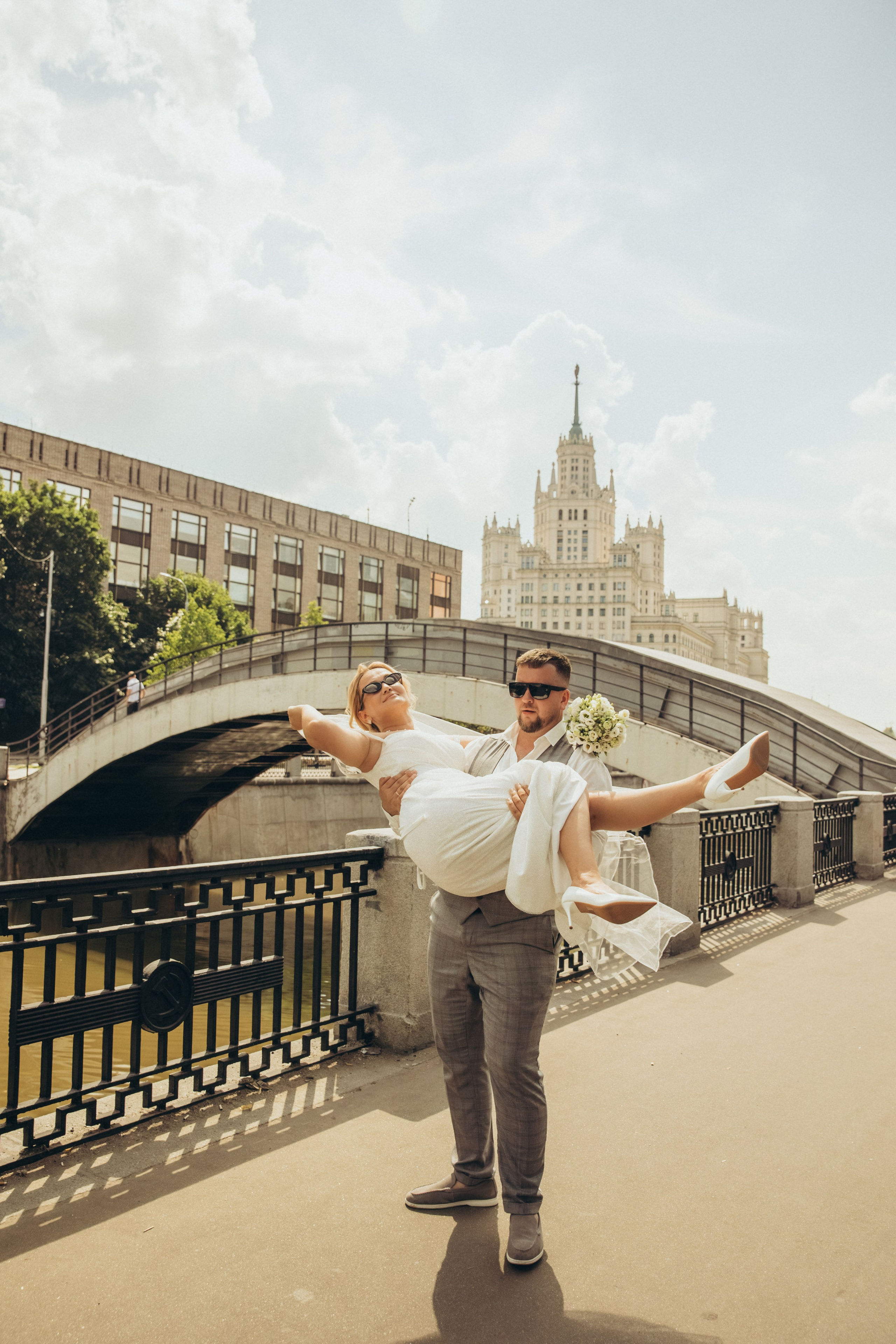Тессинский мост свадьба. Свадебный и семейный фотограф Москва и Московская область