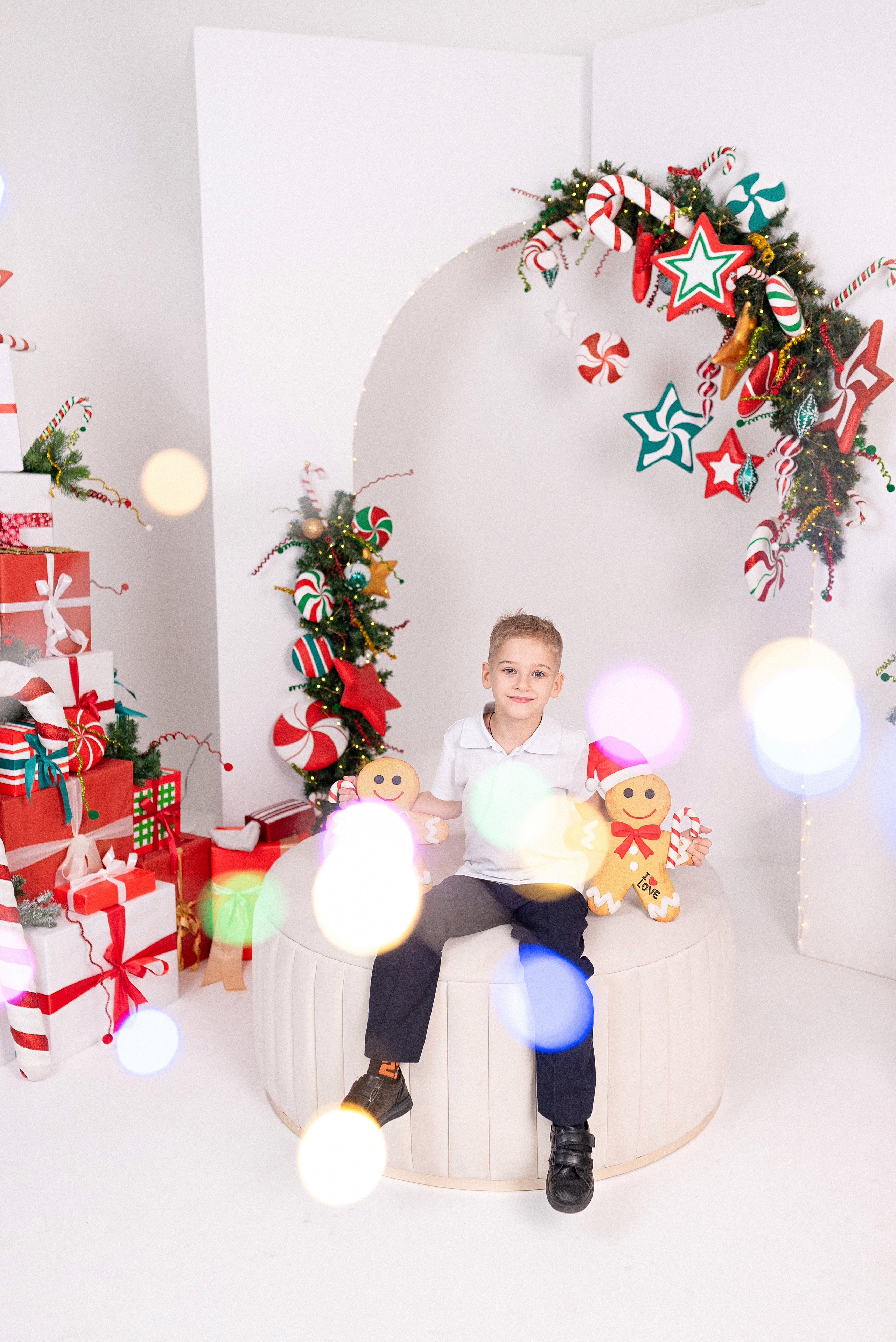 Семейная фотосессия в фотостудии Art Royal. Детский и семейный фотограф в Сургуте и Нефтеюганске Анна Старцева