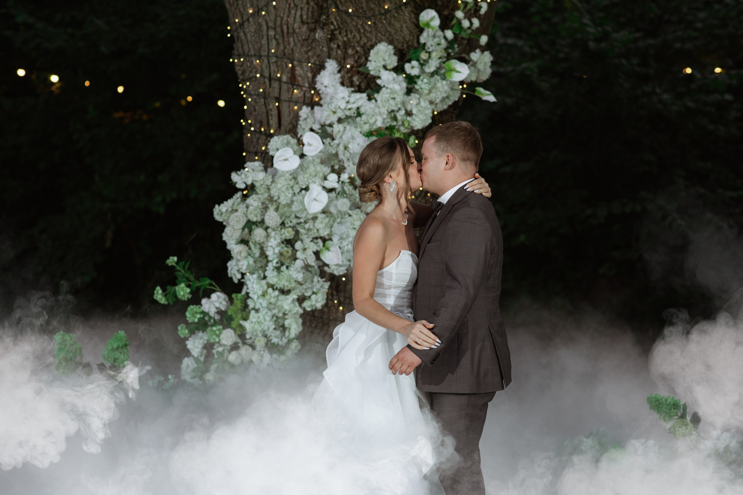 Minimalistic & Green: свадьба за городом. Свадебный фотограф Елена Рубцова