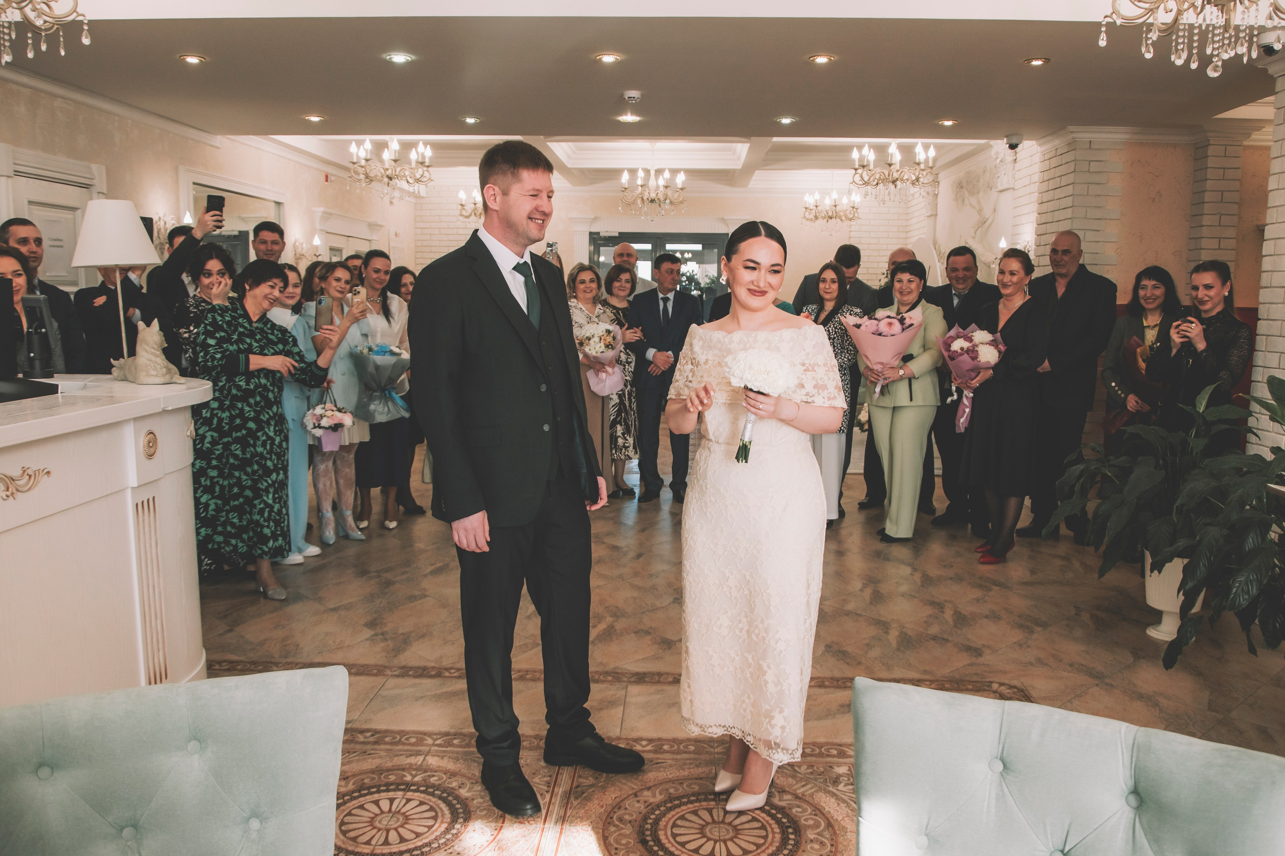 26.04.2025 (Фотосессия, роспись в Онии + фото с банкета). Семейный и свадебный фотограф Губкинский и Ставрополь