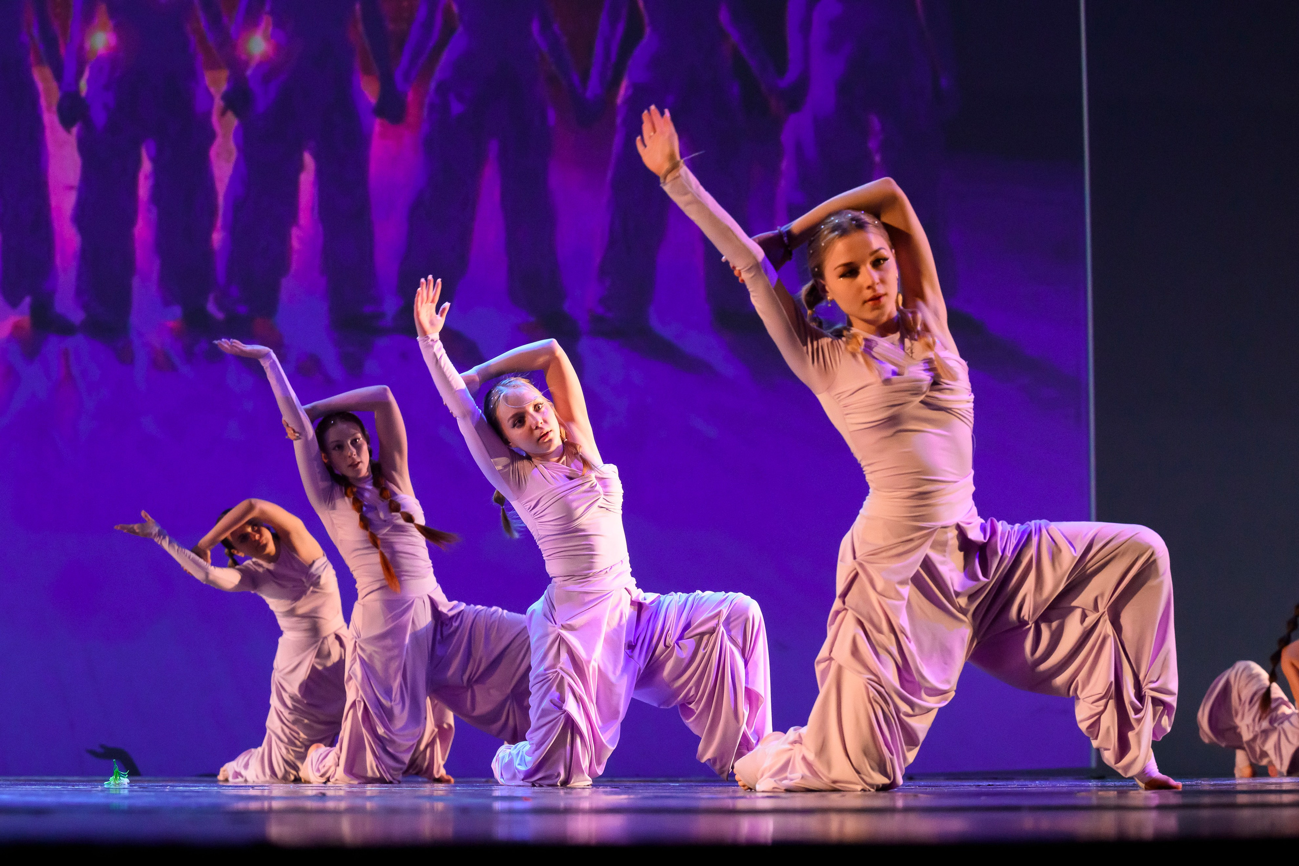 23 апреля, часть 2, БКЗ Октябрьский, г. Санкт-Петербург. Золотое яблочко