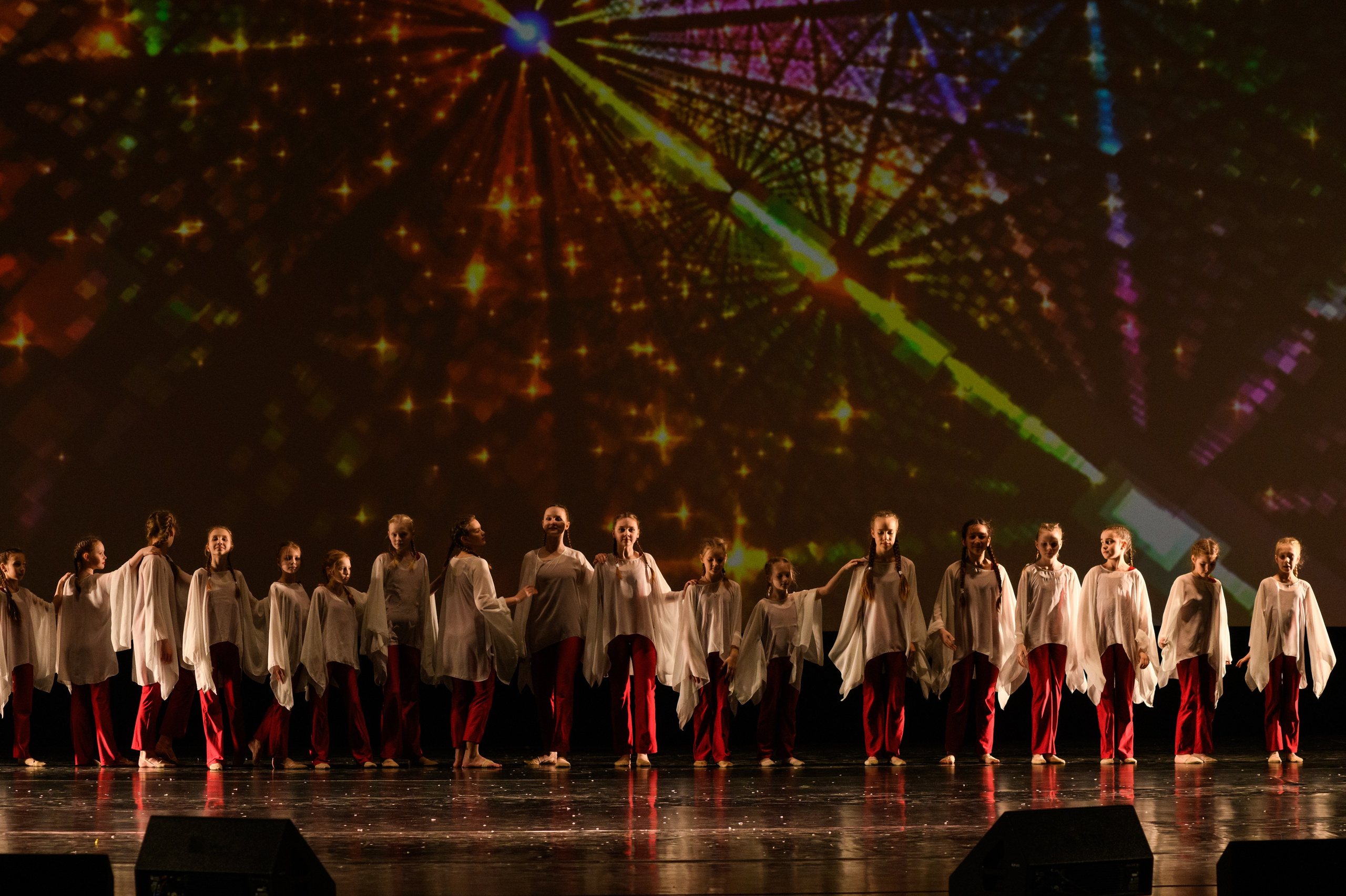 23 апреля, часть 2, БКЗ Октябрьский, г. Санкт-Петербург. Золотое яблочко