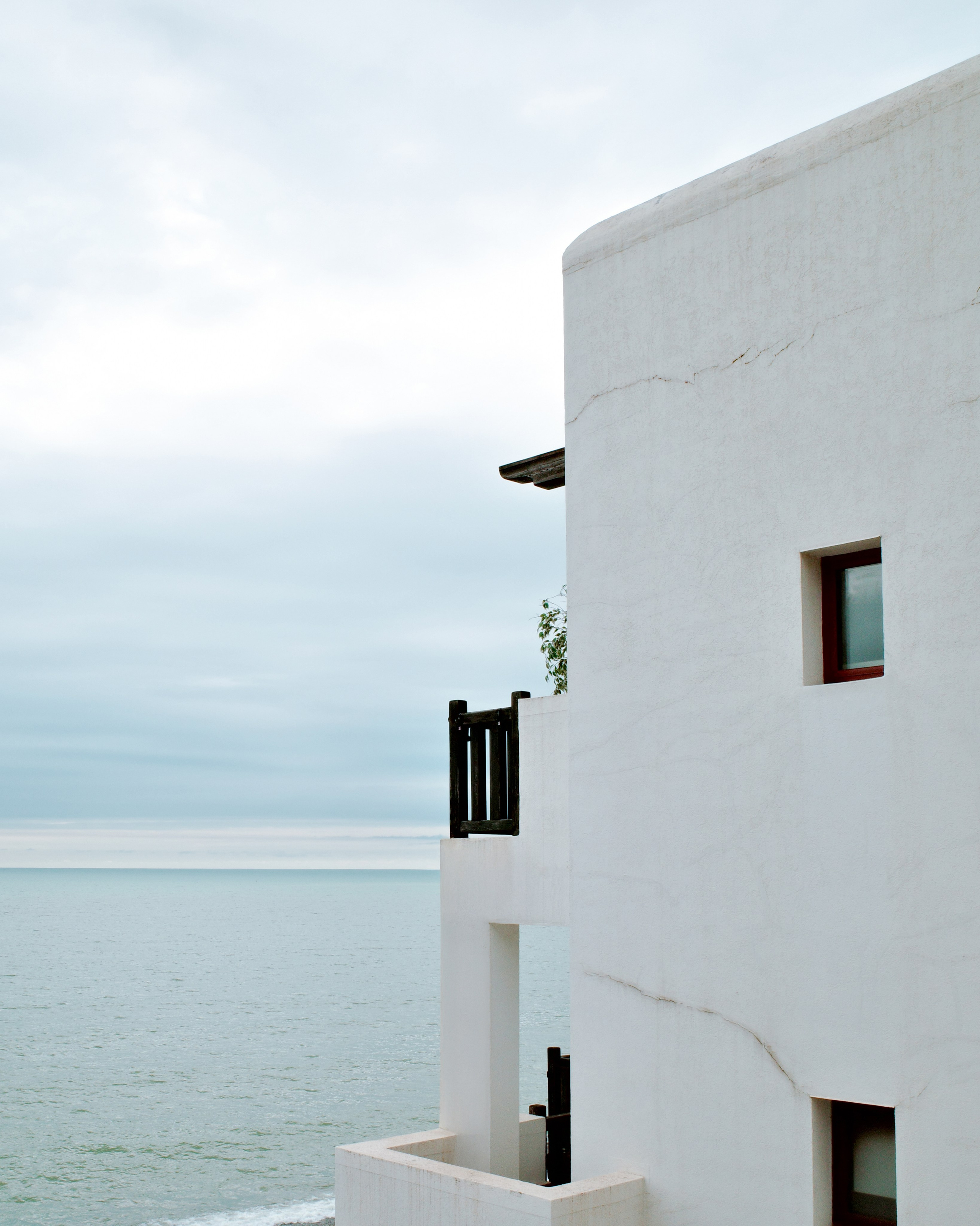 BY THE SEA. Anne Demia