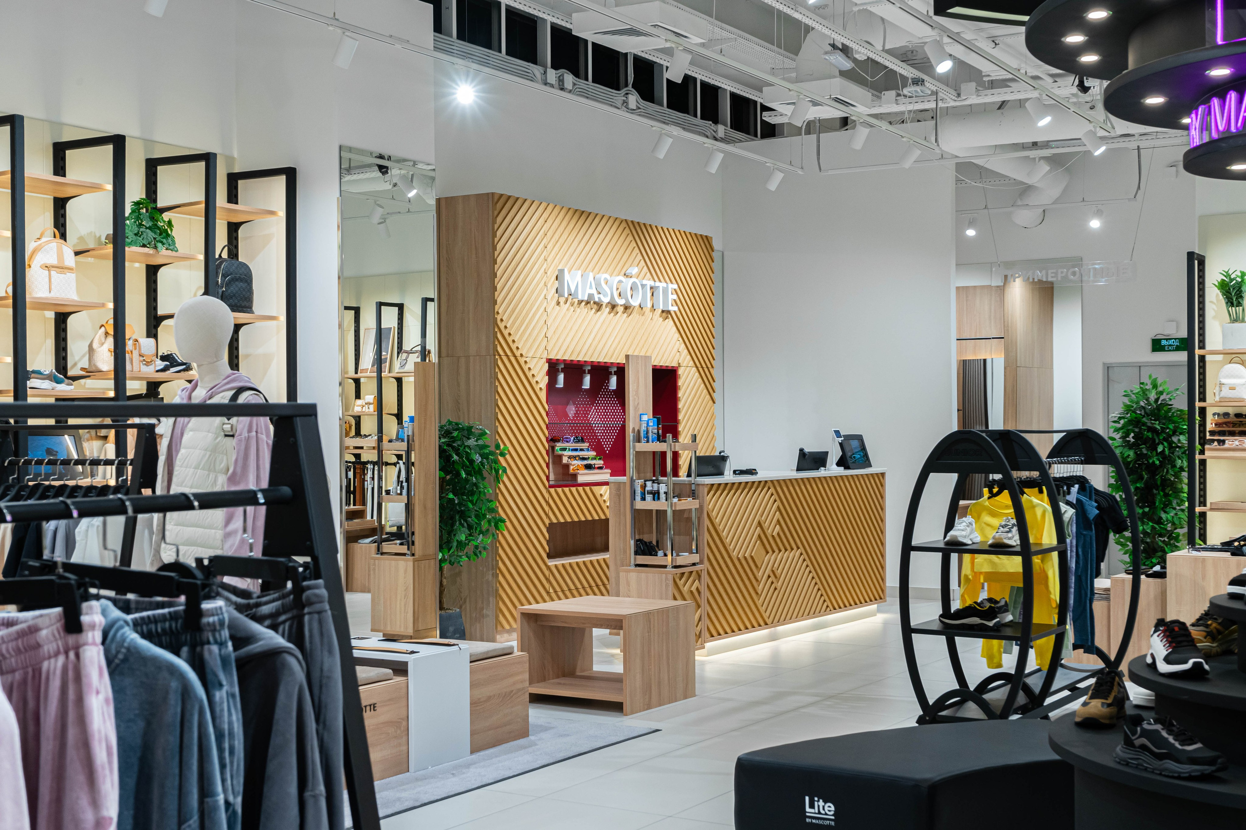 Фотосъемка для магазинов и шоурумов в Крыму и Краснодаре