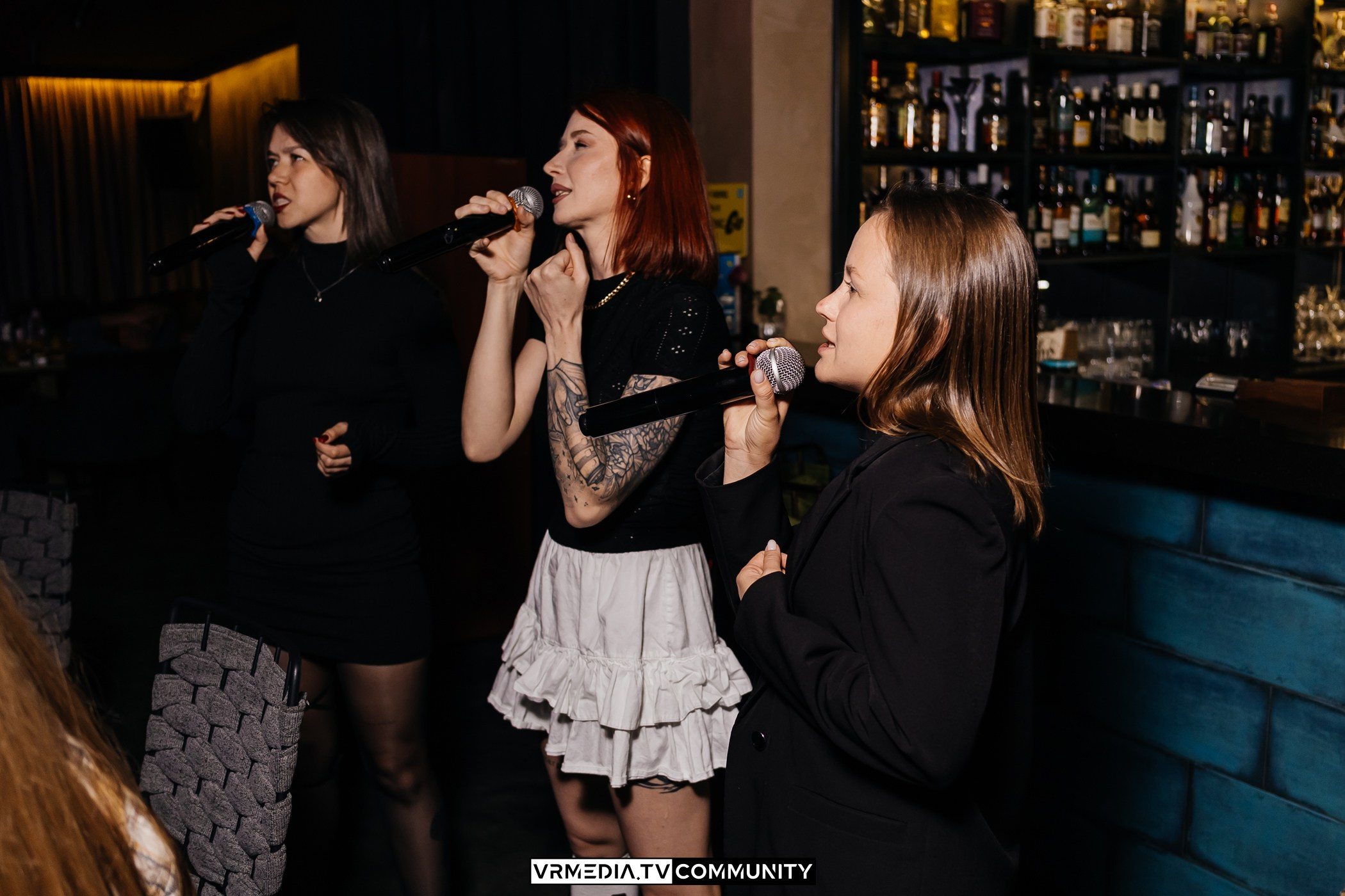 Караоке-бар «Volna»: Сиреневая вечеринка