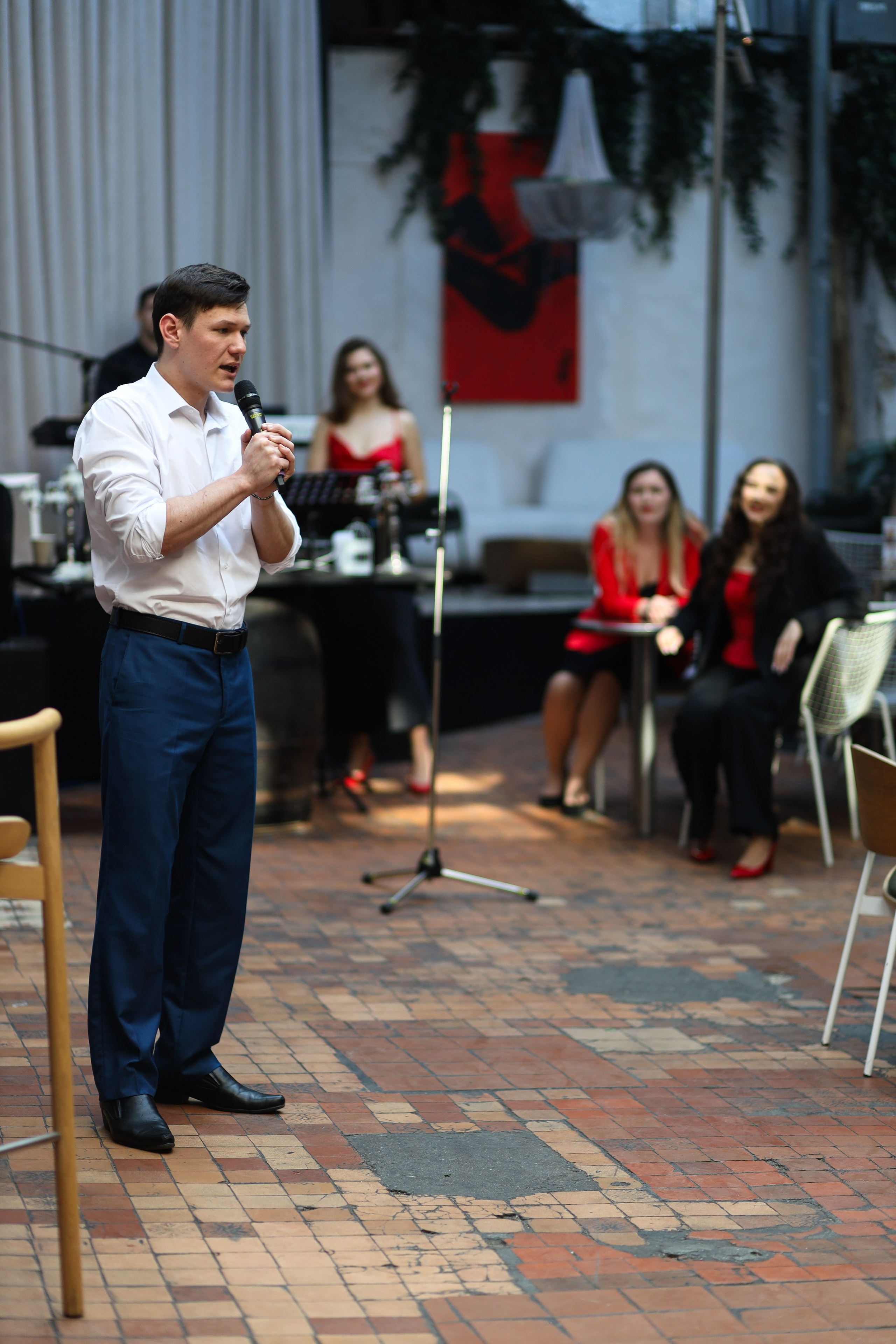 Gastrodvor 8 March. Дженбаз Павел — фотограф в Ялте