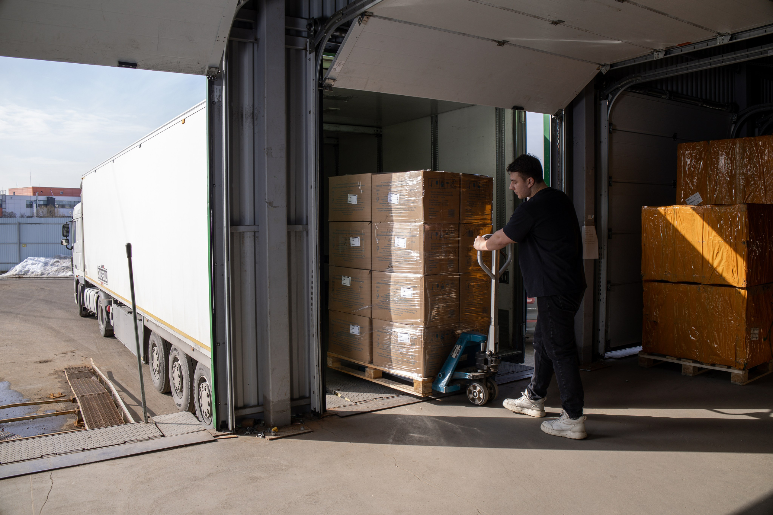 Фотосъемка производственных и рабочих процессов. Фото и видео контент для бизнеса в Москве и Московской области