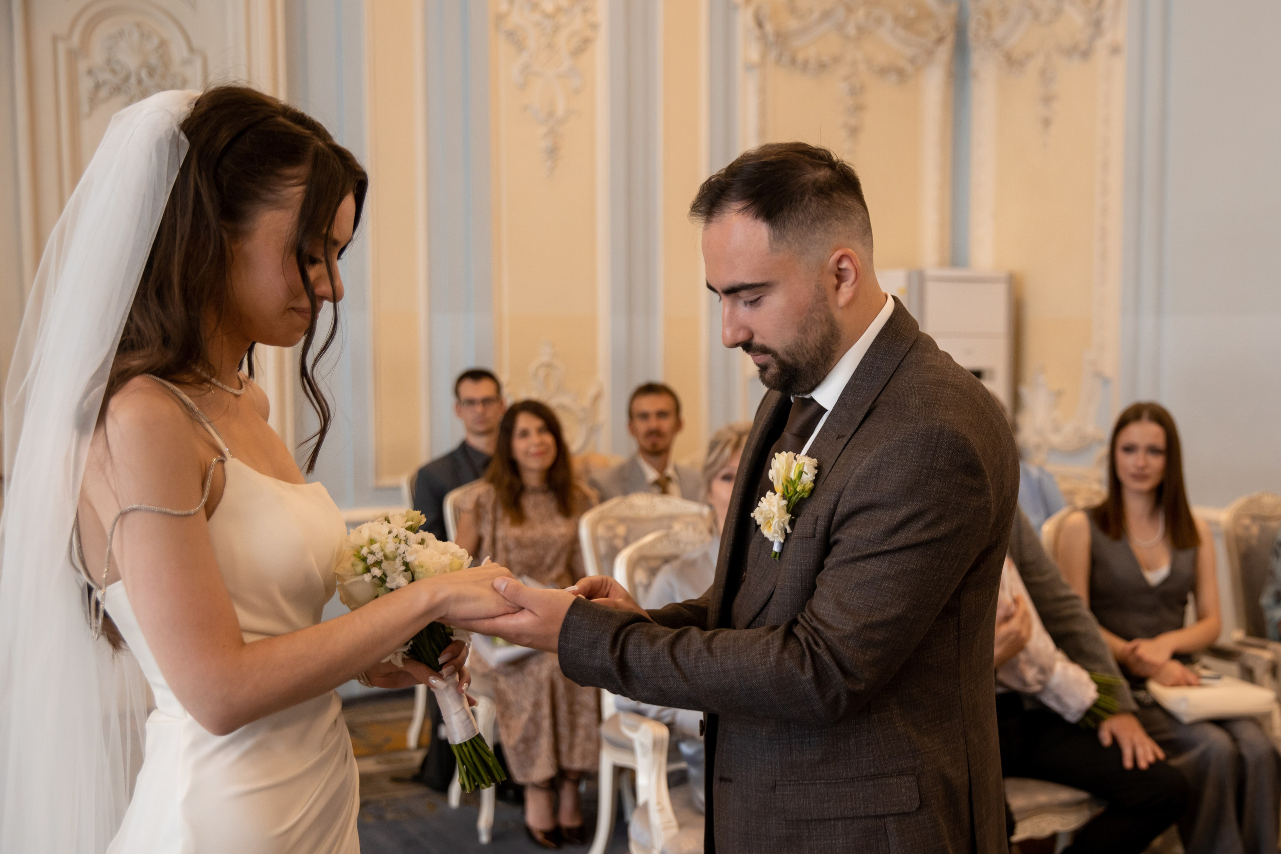 Анна и Александр / Прогулка + ЗАГС. Свадебный и семейный фотограф в Москве Диана Левченко