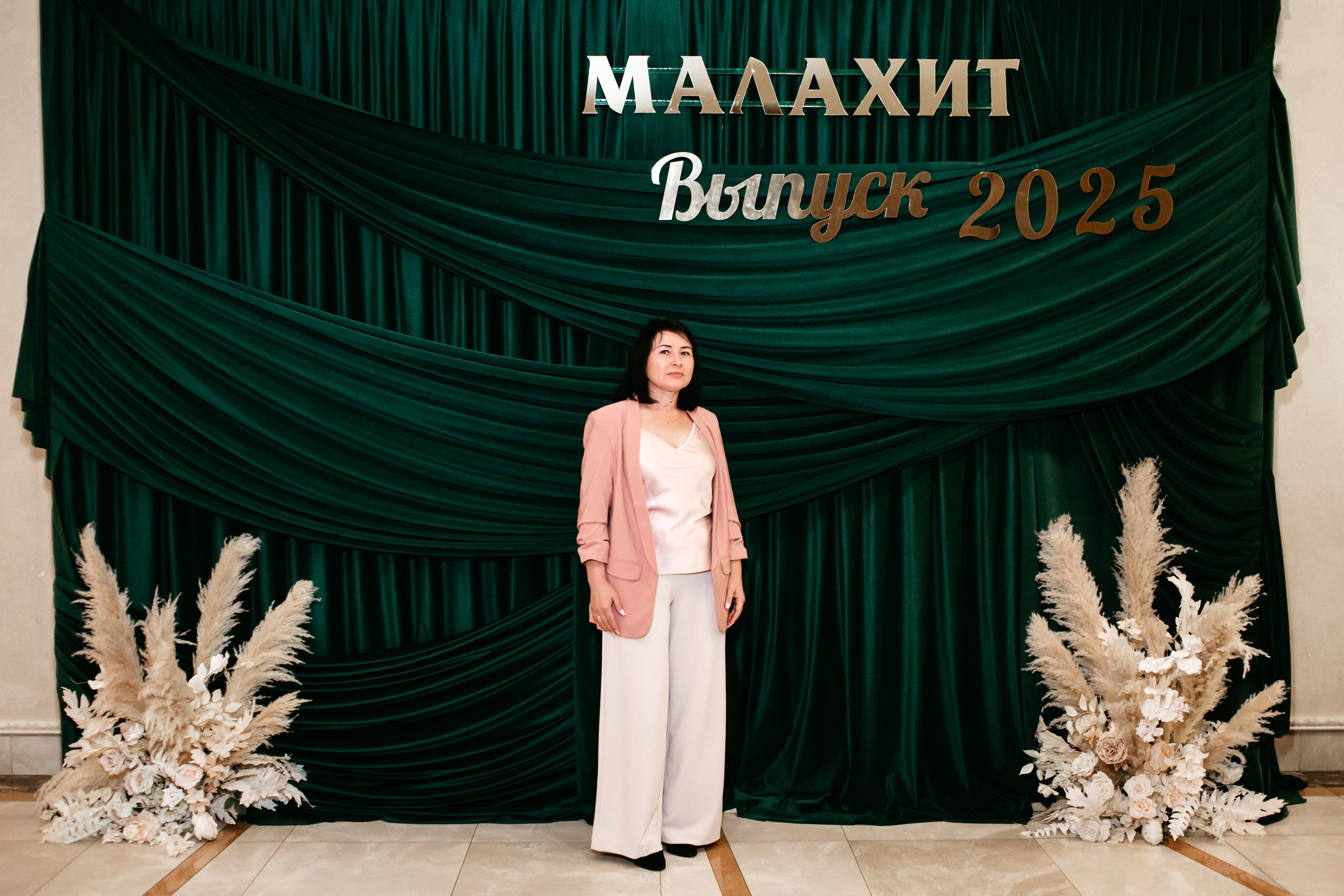 Выпускной 2025 (9класс) 124 школа. Фотограф в Челябинске Ополихина Анна