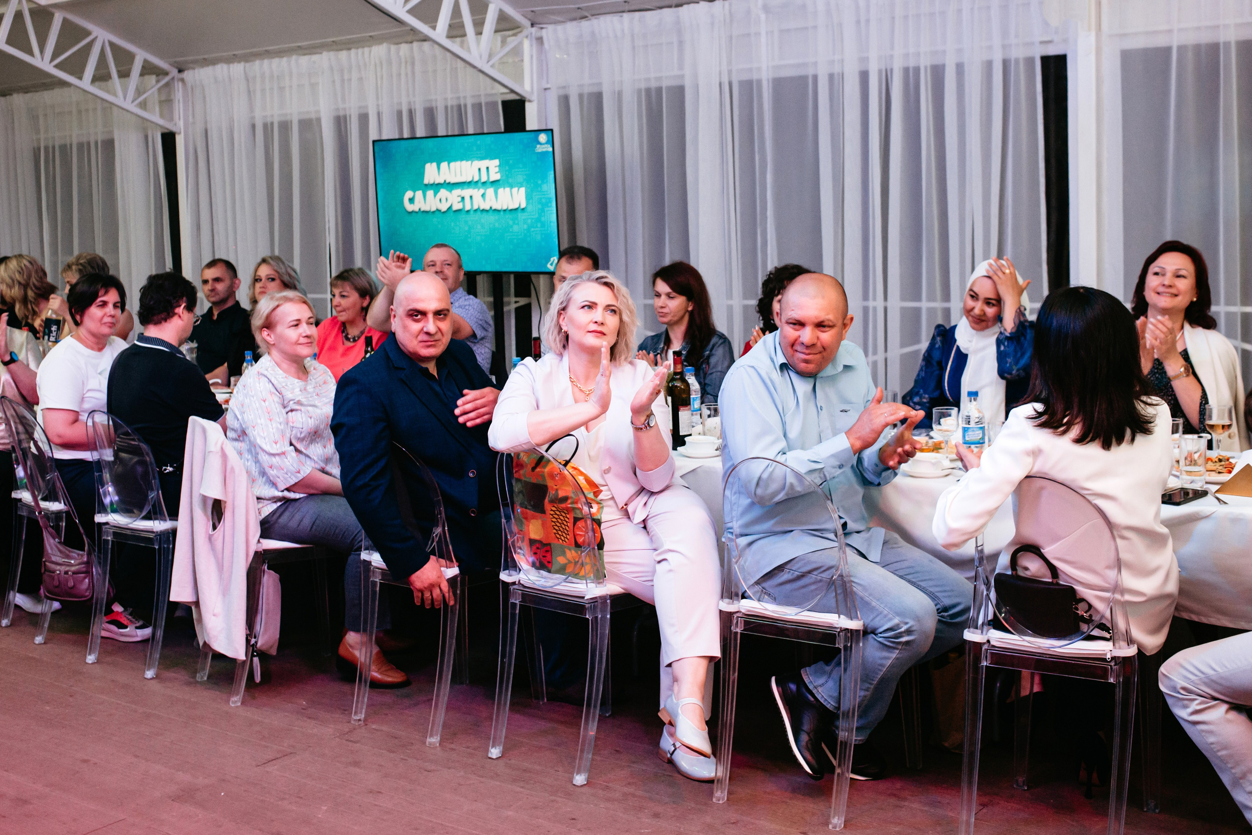 Выпускной 2025 (41 школа) 11 класс. Фотограф в Челябинске Ополихина Анна