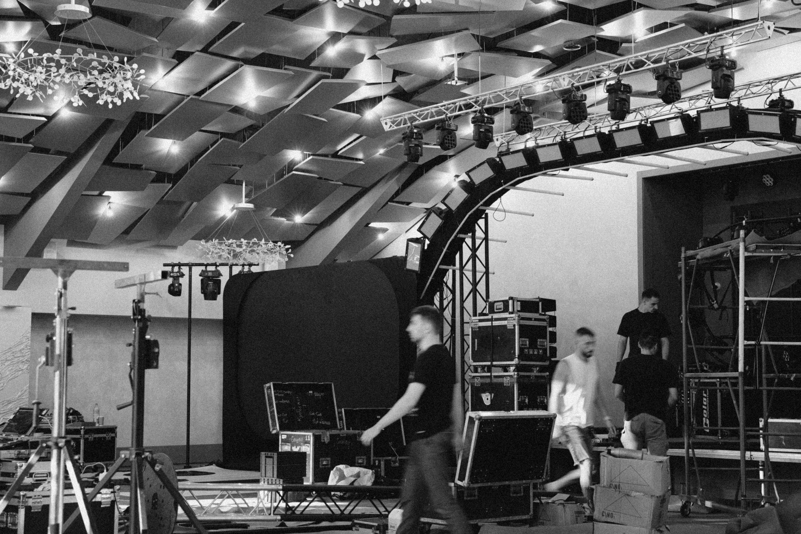 Бэки монтаж