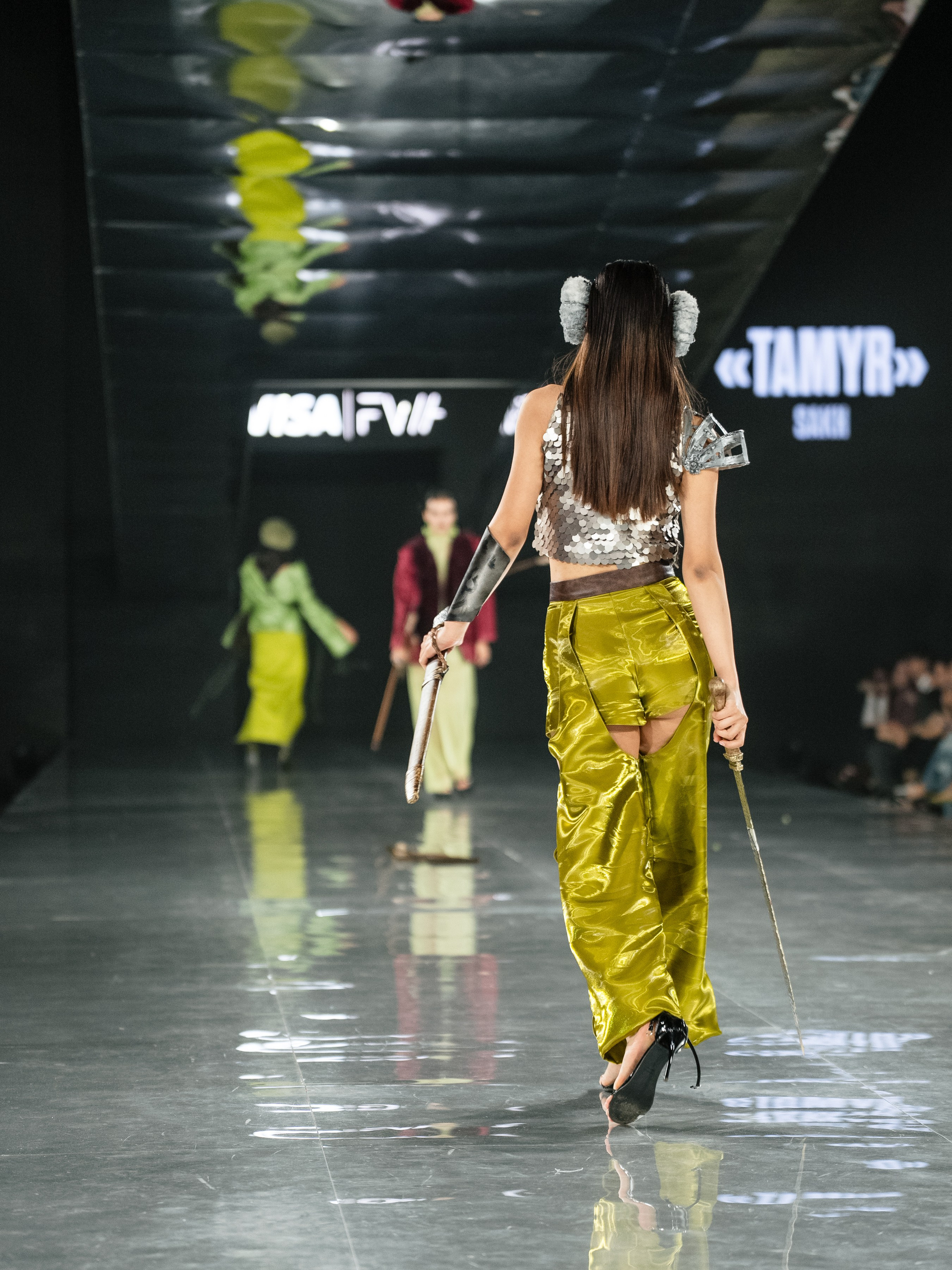 Visa Fashion Week SAKH. Сайт Алматинского НЮ АРТ, будуар и фэшн фотографа Дениса Карпенко