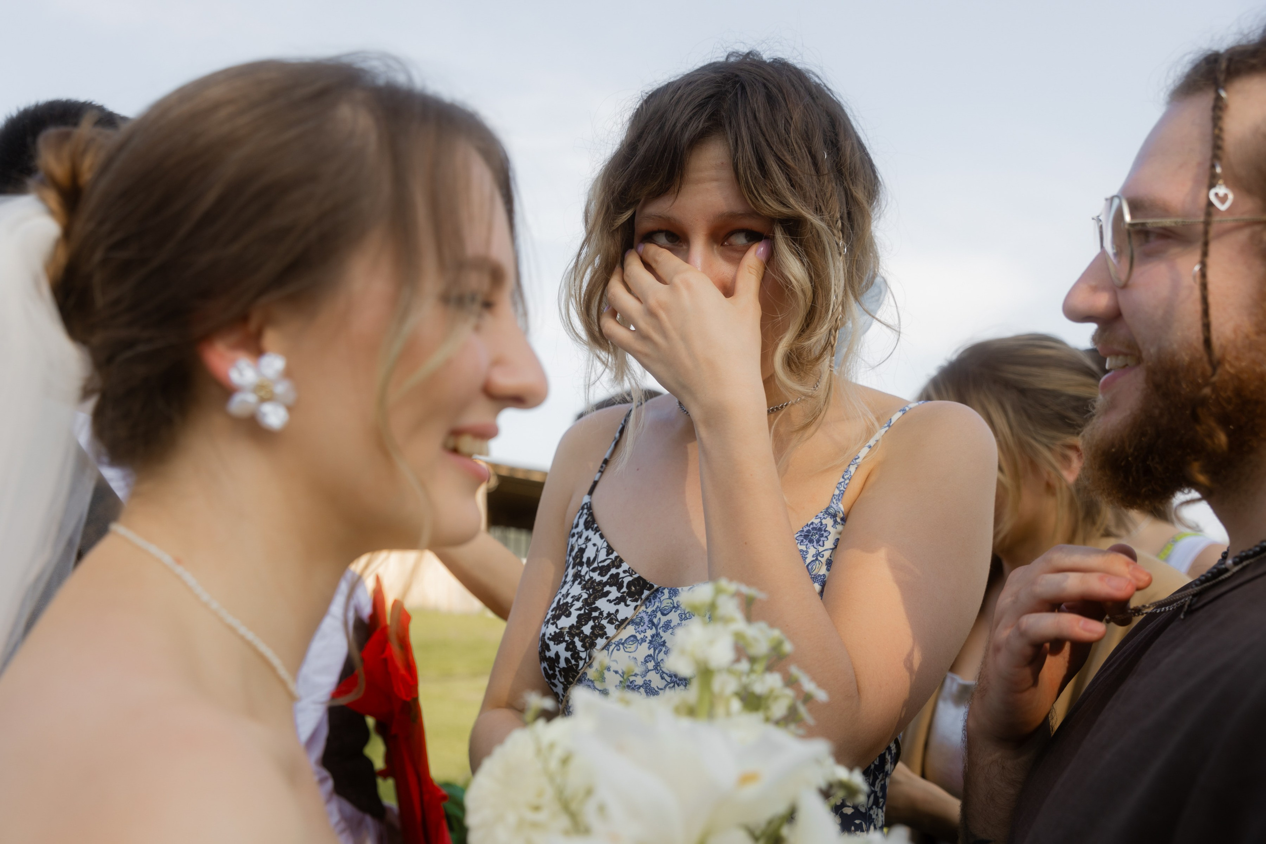 Алиса и Слава, роспись в Москве и вечеринка на природе, подальше от города. Фотограф в Москве Екатерина Черненко