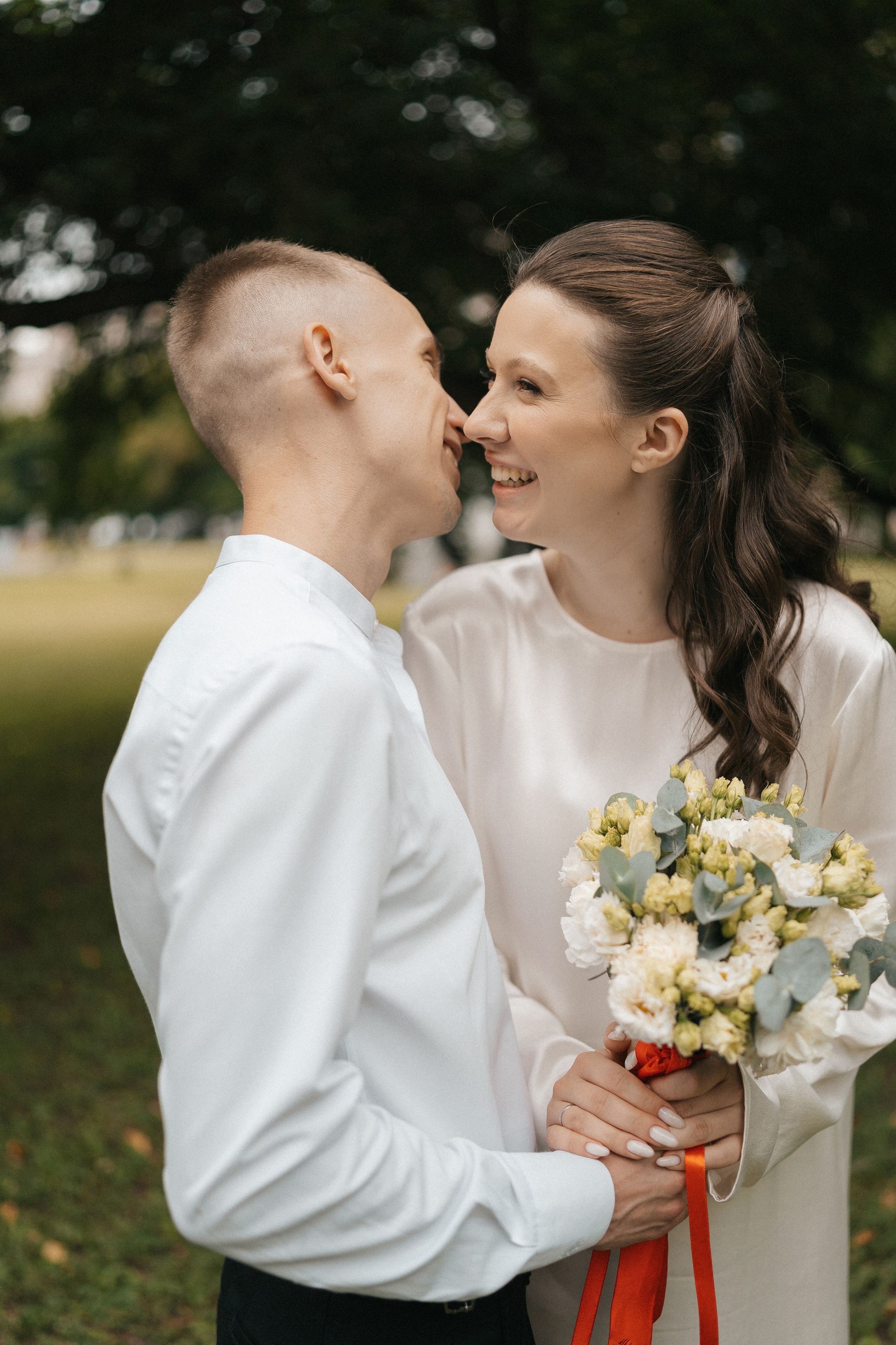 Никита и Аня в городе. Семейный, портретный фотограф Новосибирск. Оля Адова