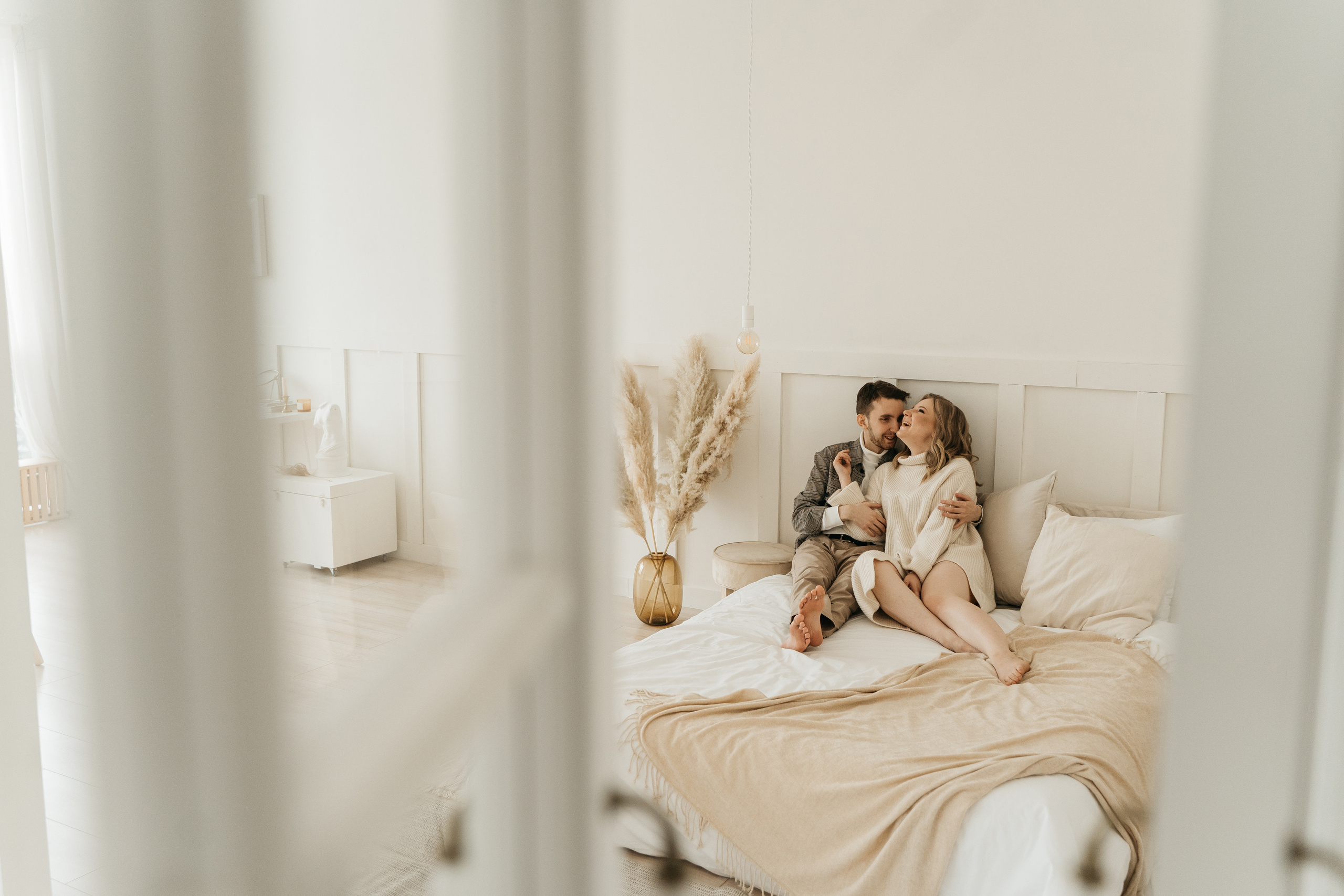 Оля и Женя, предсвадебная фотосессия love-story. Студия Когда вместе. Фотограф Татьяна Мамонтова