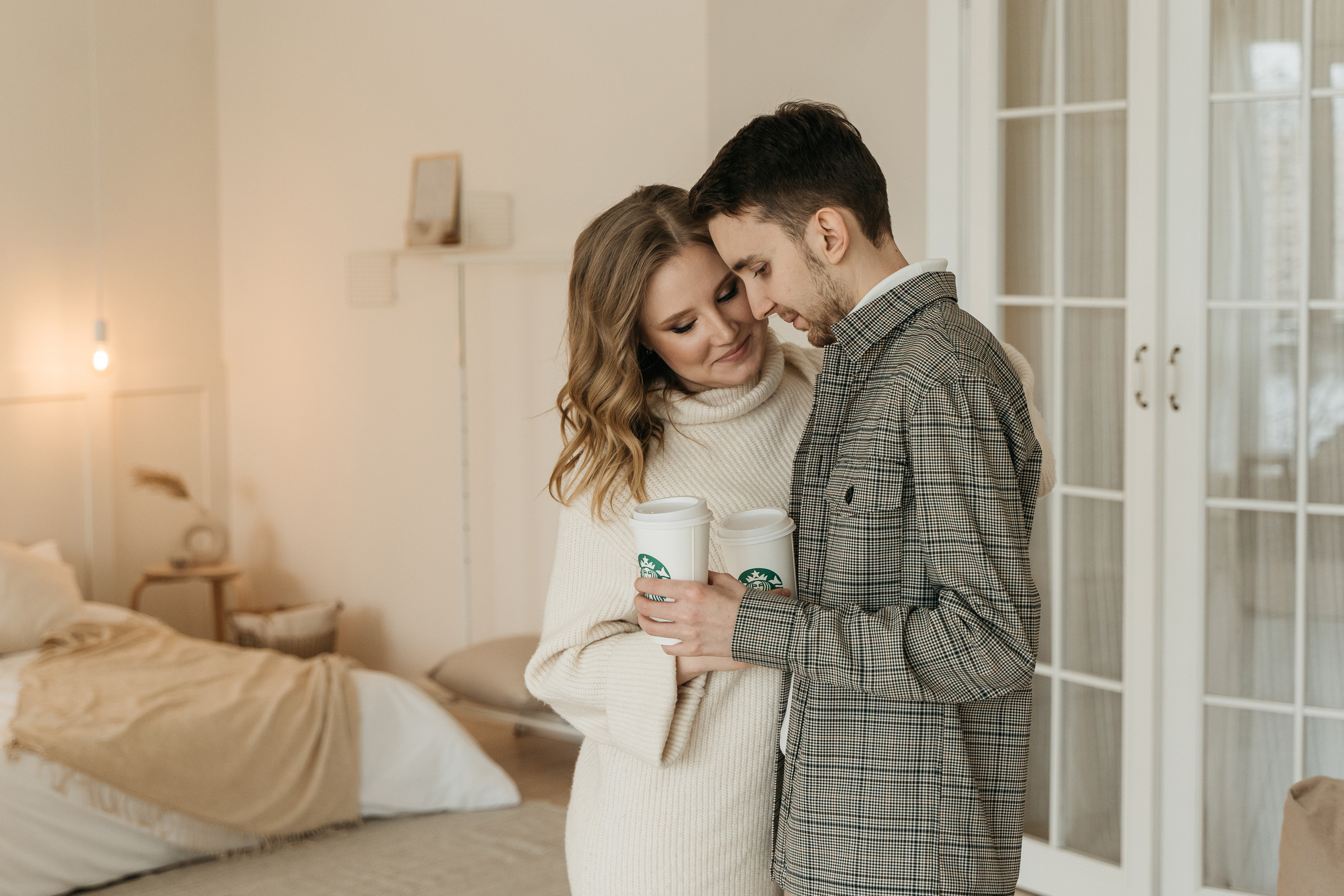 Оля и Женя, предсвадебная фотосессия love-story. Студия Когда вместе. Фотограф Татьяна Мамонтова