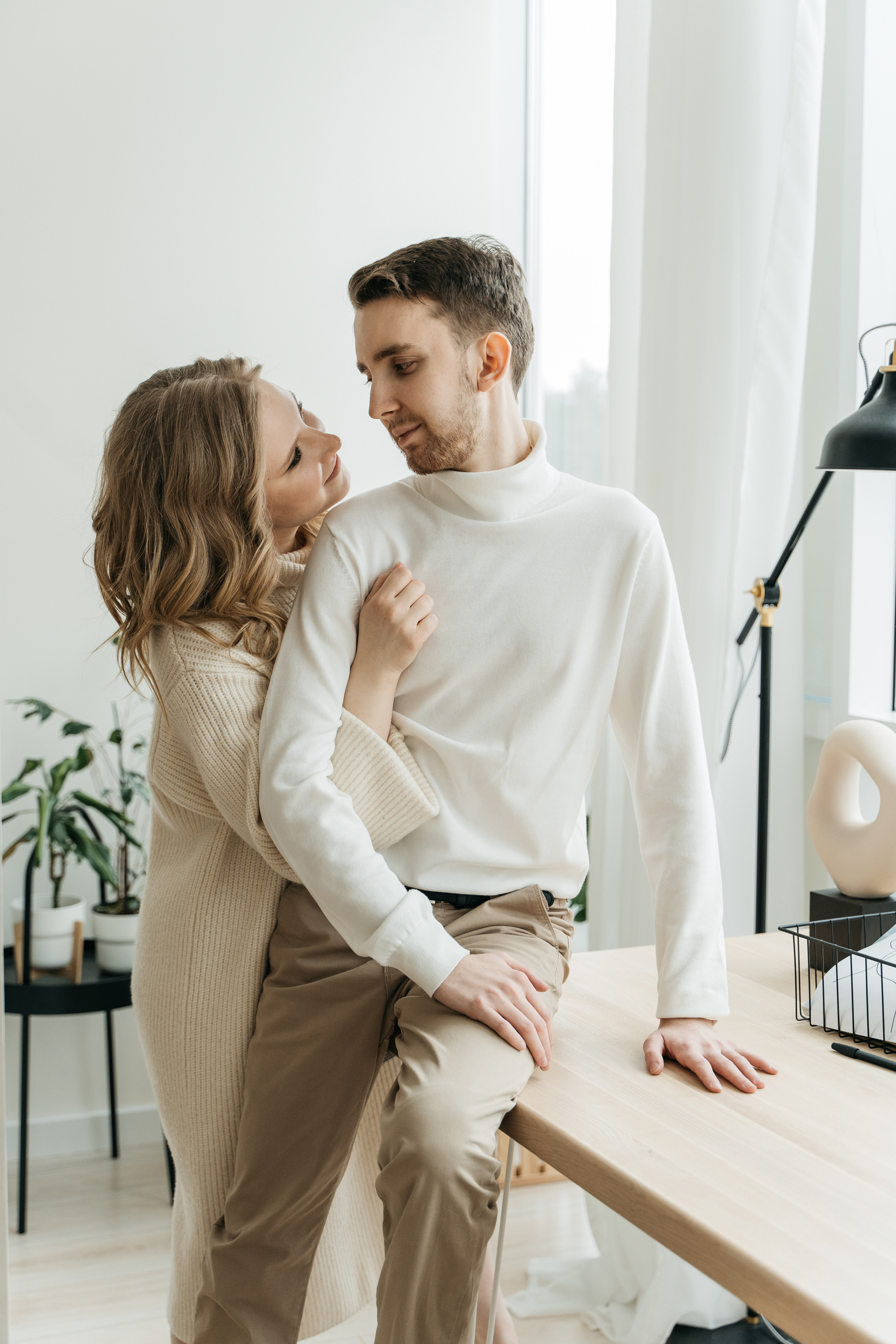 Оля и Женя, предсвадебная фотосессия love-story. Студия Когда вместе. Фотограф Татьяна Мамонтова