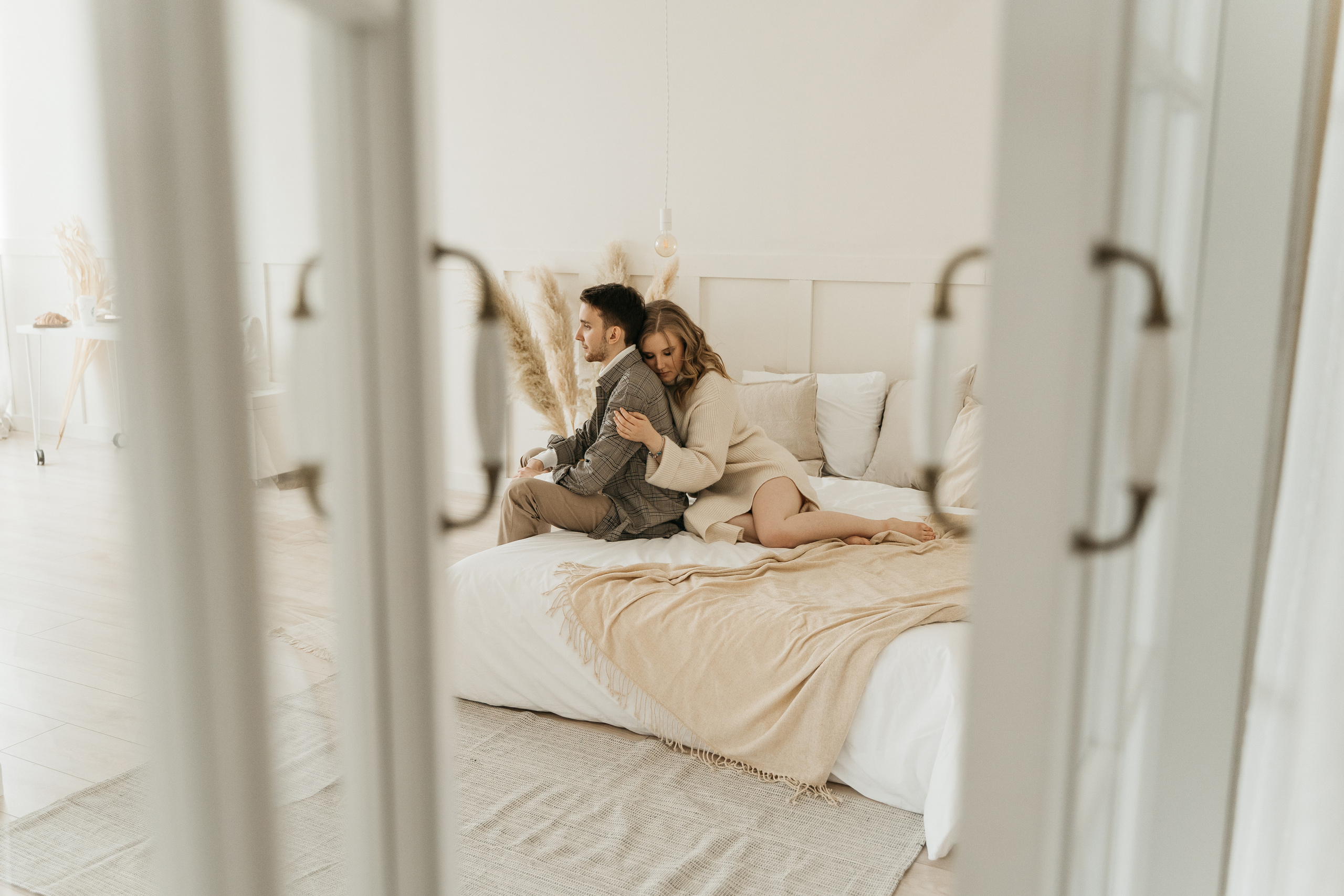 Оля и Женя, предсвадебная фотосессия love-story. Студия Когда вместе. Фотограф Татьяна Мамонтова