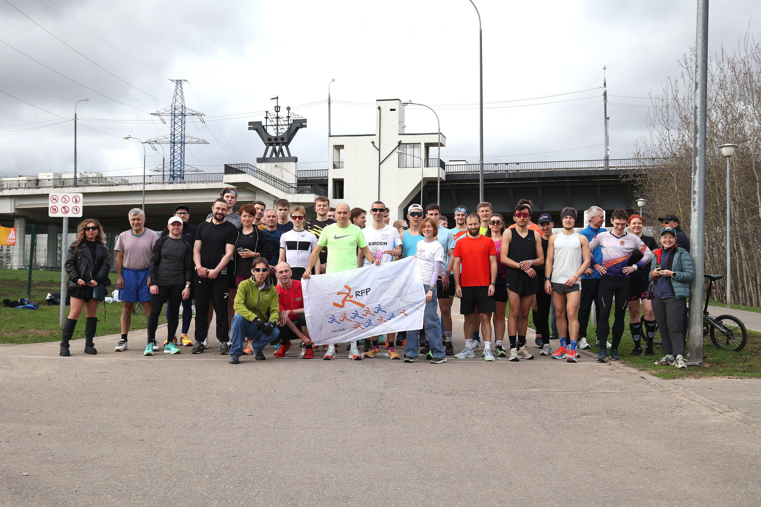 Забег «Контольная десятка» от RUN for PEOPLE. Спортивный и репортажный фотограф Ермакова Светлана